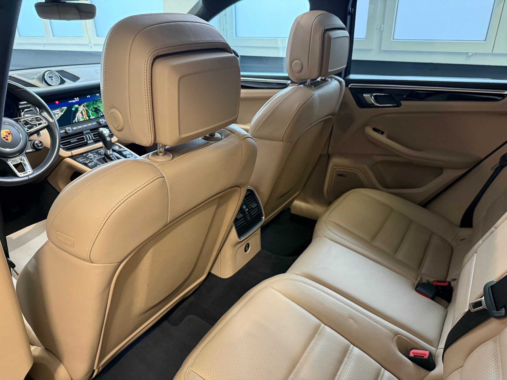 PORSCHE Macan S PDK-image-17