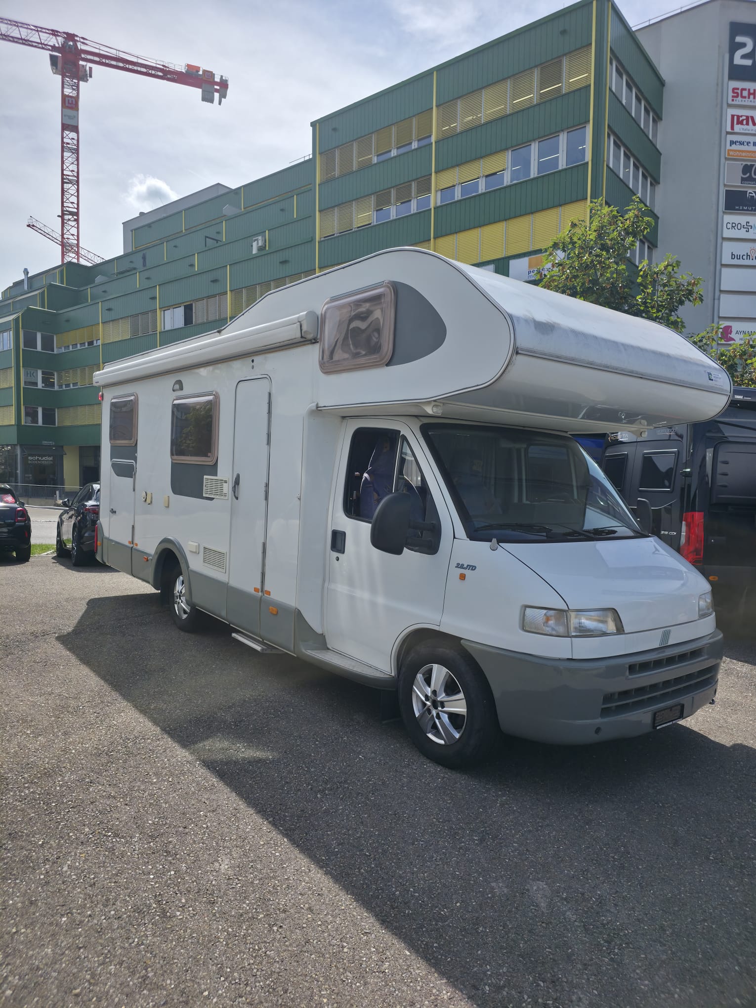 KNAUS Alkoven-image-2