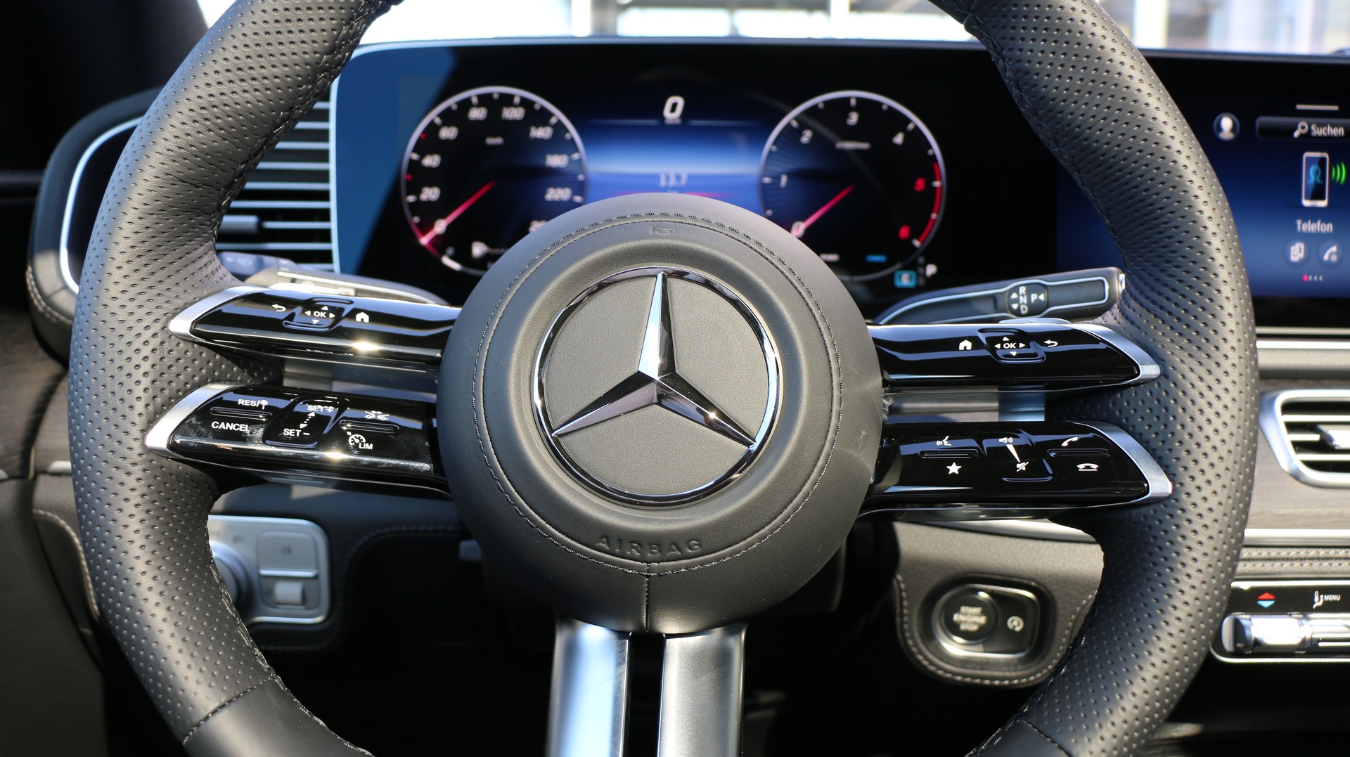 MERCEDES-BENZ GLE 450 d 4Matic-image-14