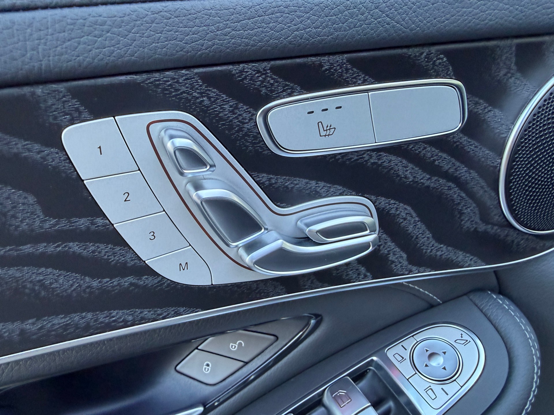 MERCEDES-BENZ GLC Coupé 63 S AMG 4Matic 9G-Tronic-image-11