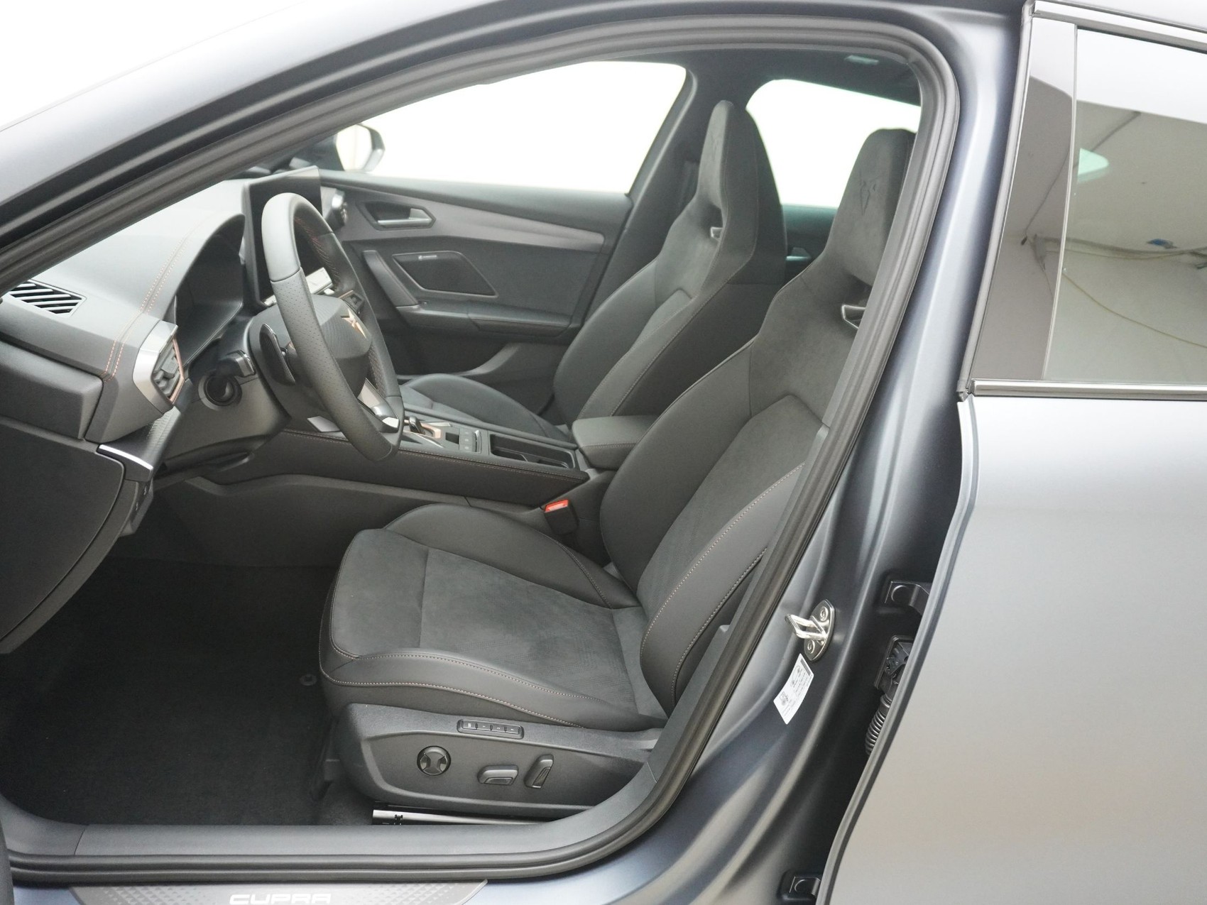 CUPRA Formentor 2.0 TSI VZ 4Drive DSG-image-13