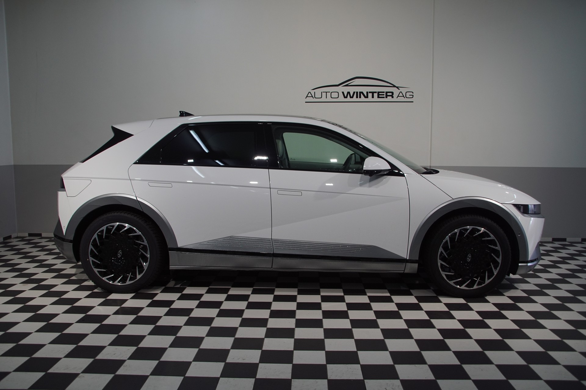 HYUNDAI Ioniq 5 77kWh Vertex 4WD ++SWISS++-image-6