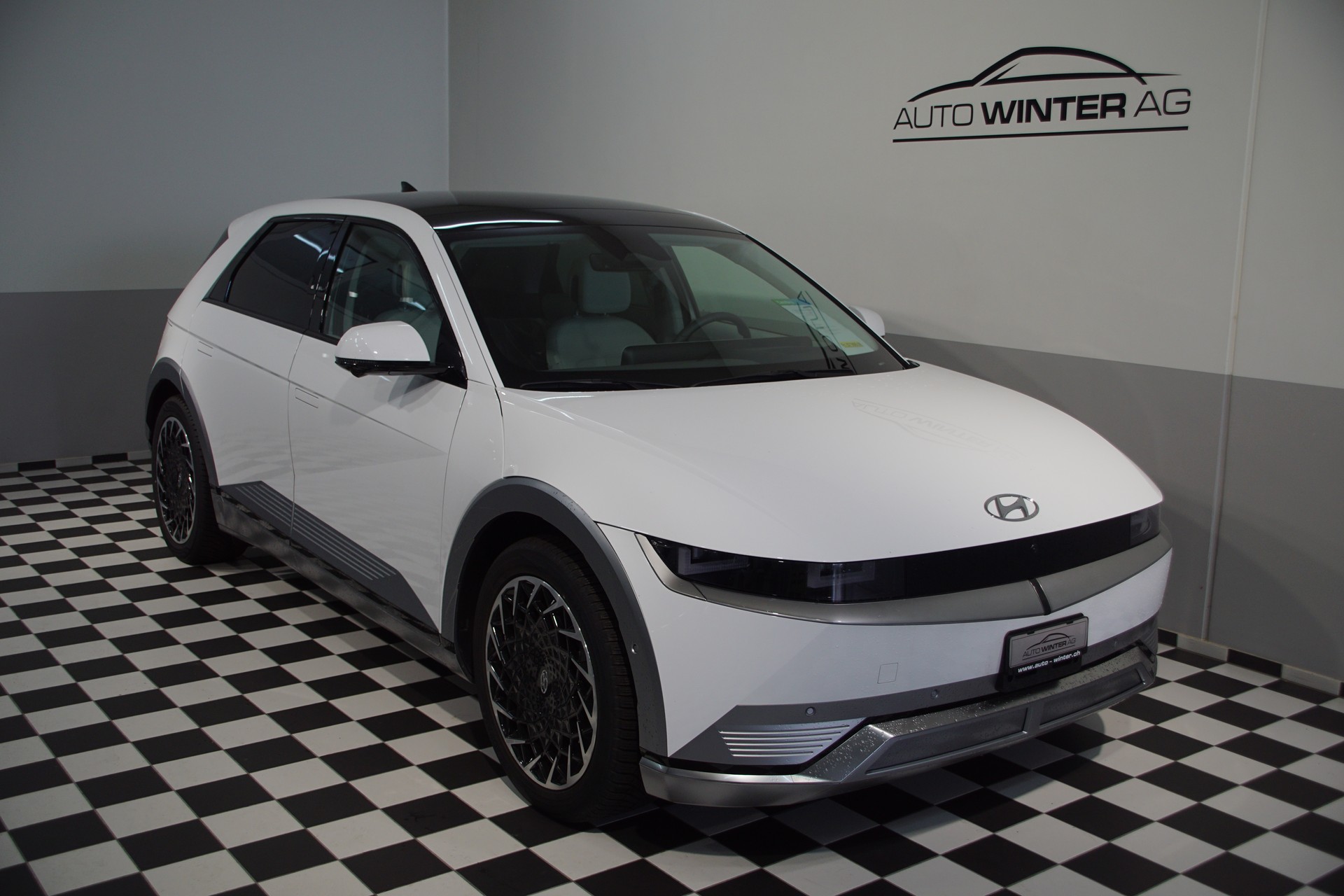 HYUNDAI Ioniq 5 77kWh Vertex 4WD ++SWISS++-image-0