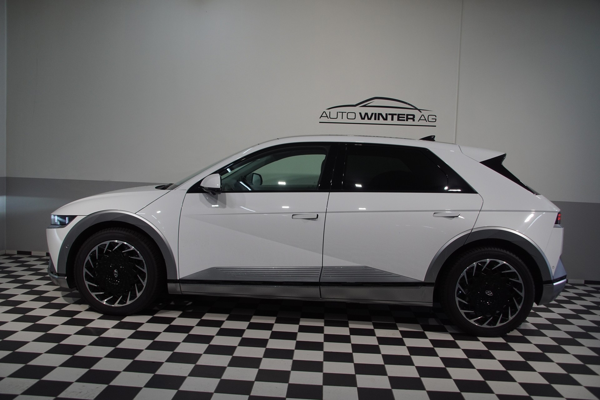 HYUNDAI Ioniq 5 77kWh Vertex 4WD ++SWISS++-image-11