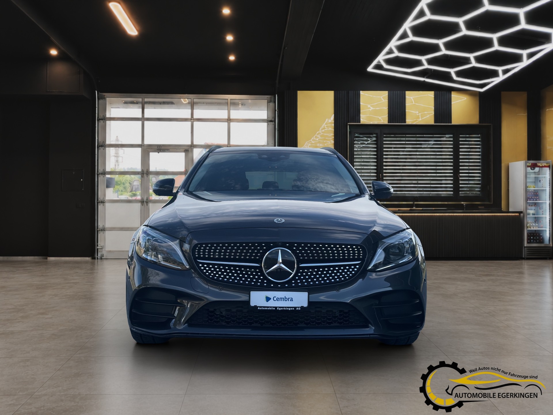 MERCEDES-BENZ C 300 de AMG Line Kombi-image-1