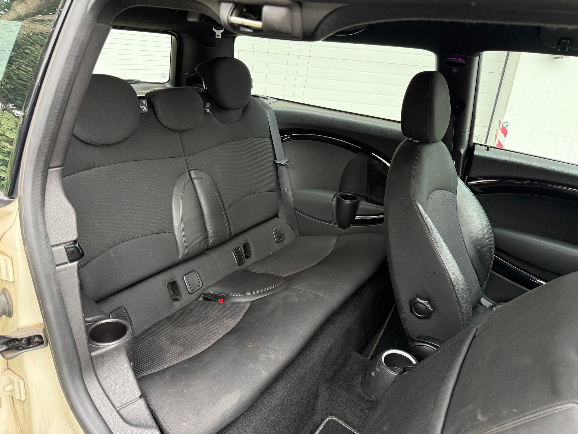 MINI Mini Cooper Clubman JCW-image-15