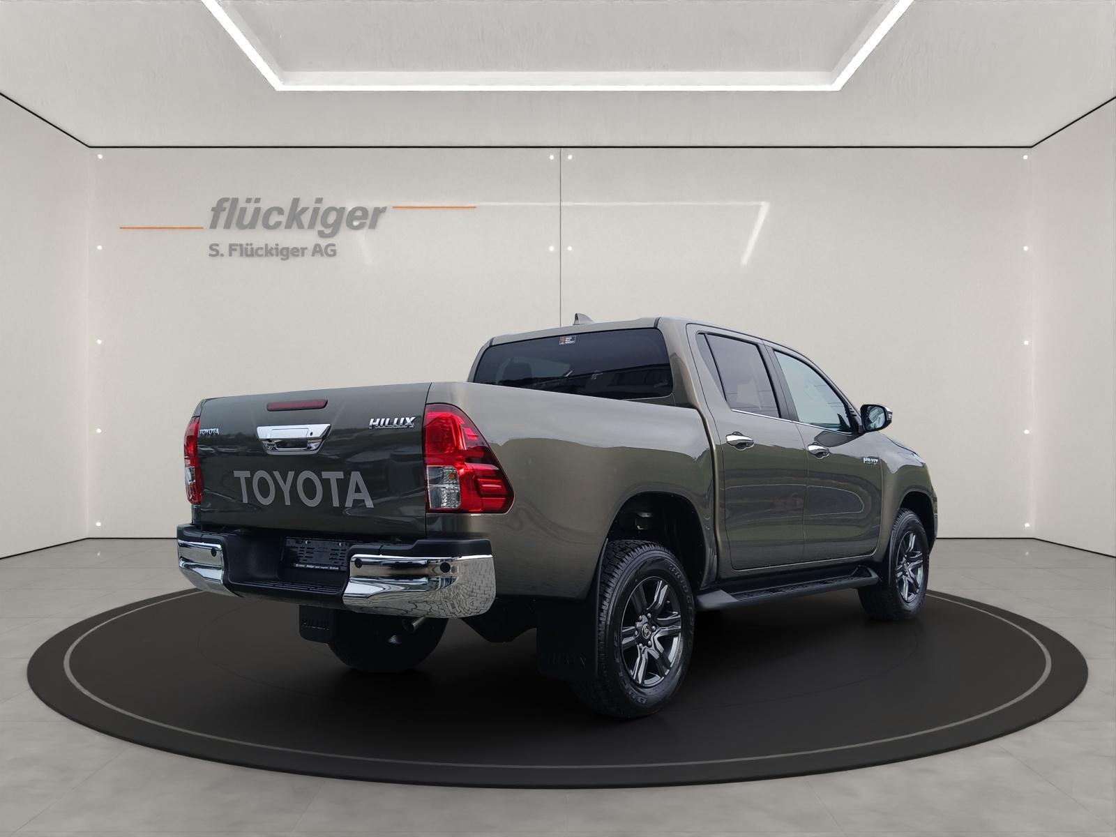 TOYOTA Hilux Double Cab.-Pick-up 2.8 D-4D MHEV 204 Style-image-4