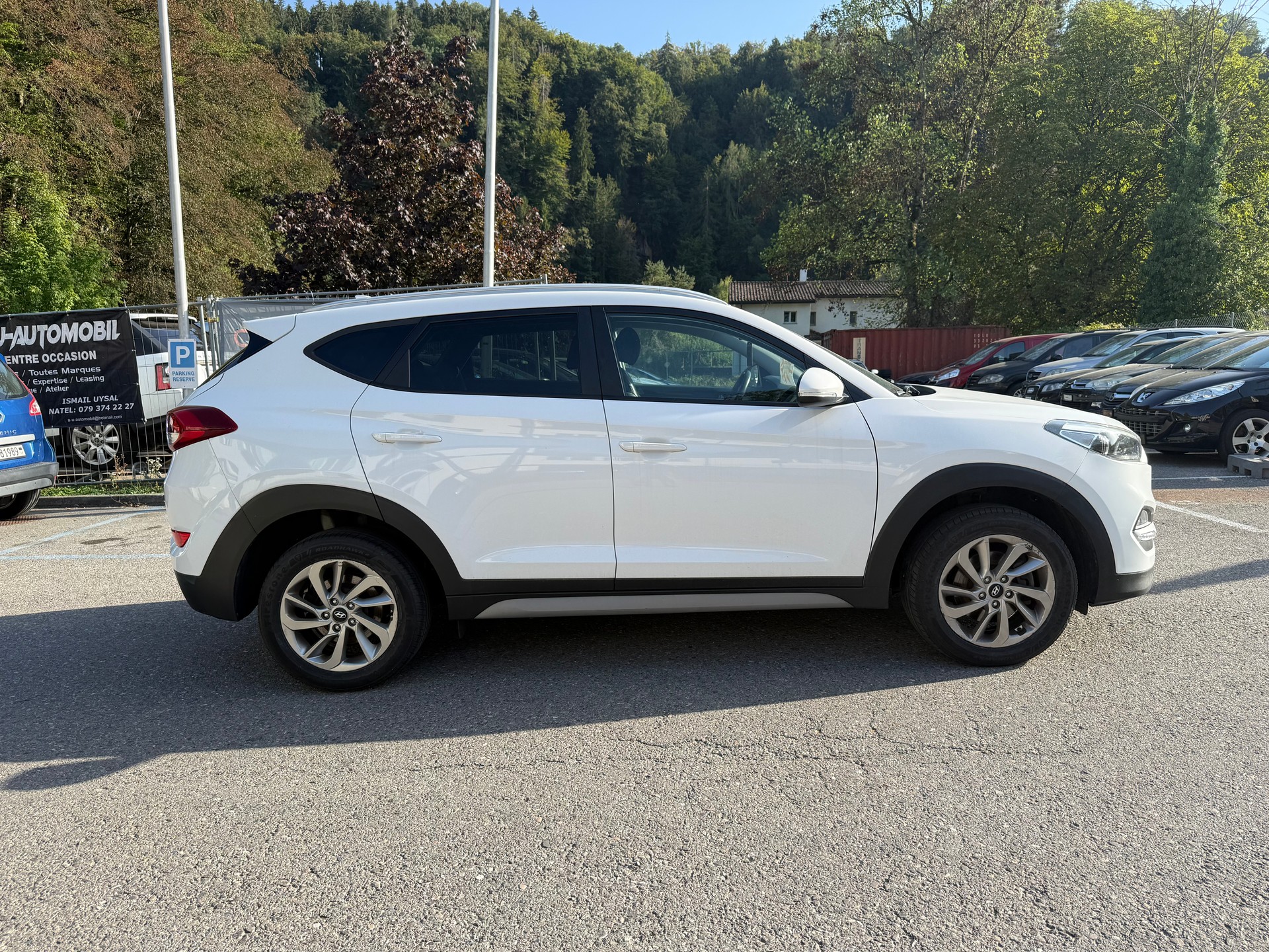 HYUNDAI Tucson 2.0 CRDI Plena 4WD Automatic-image-6