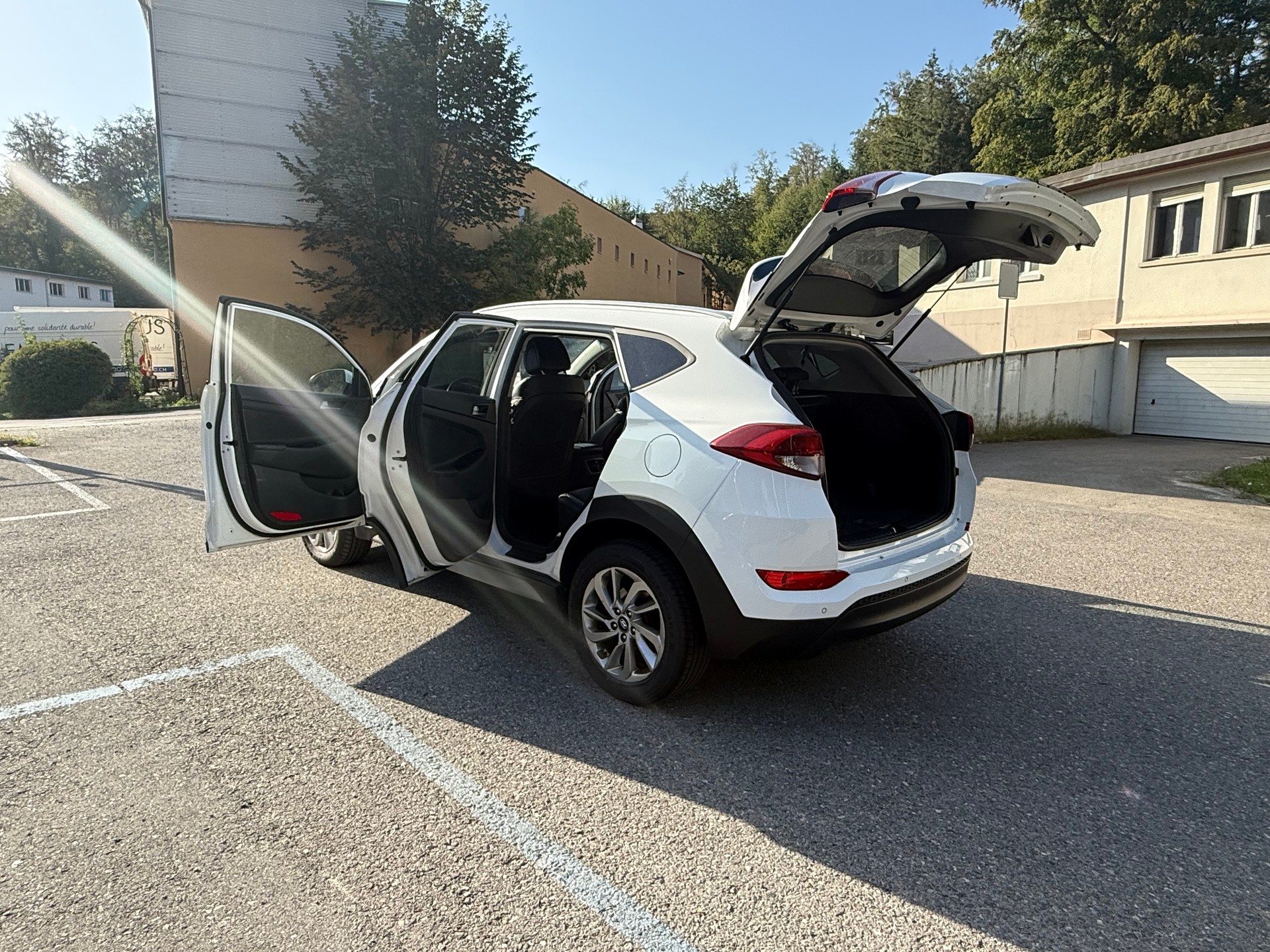 HYUNDAI Tucson 2.0 CRDI Plena 4WD Automatic-image-16