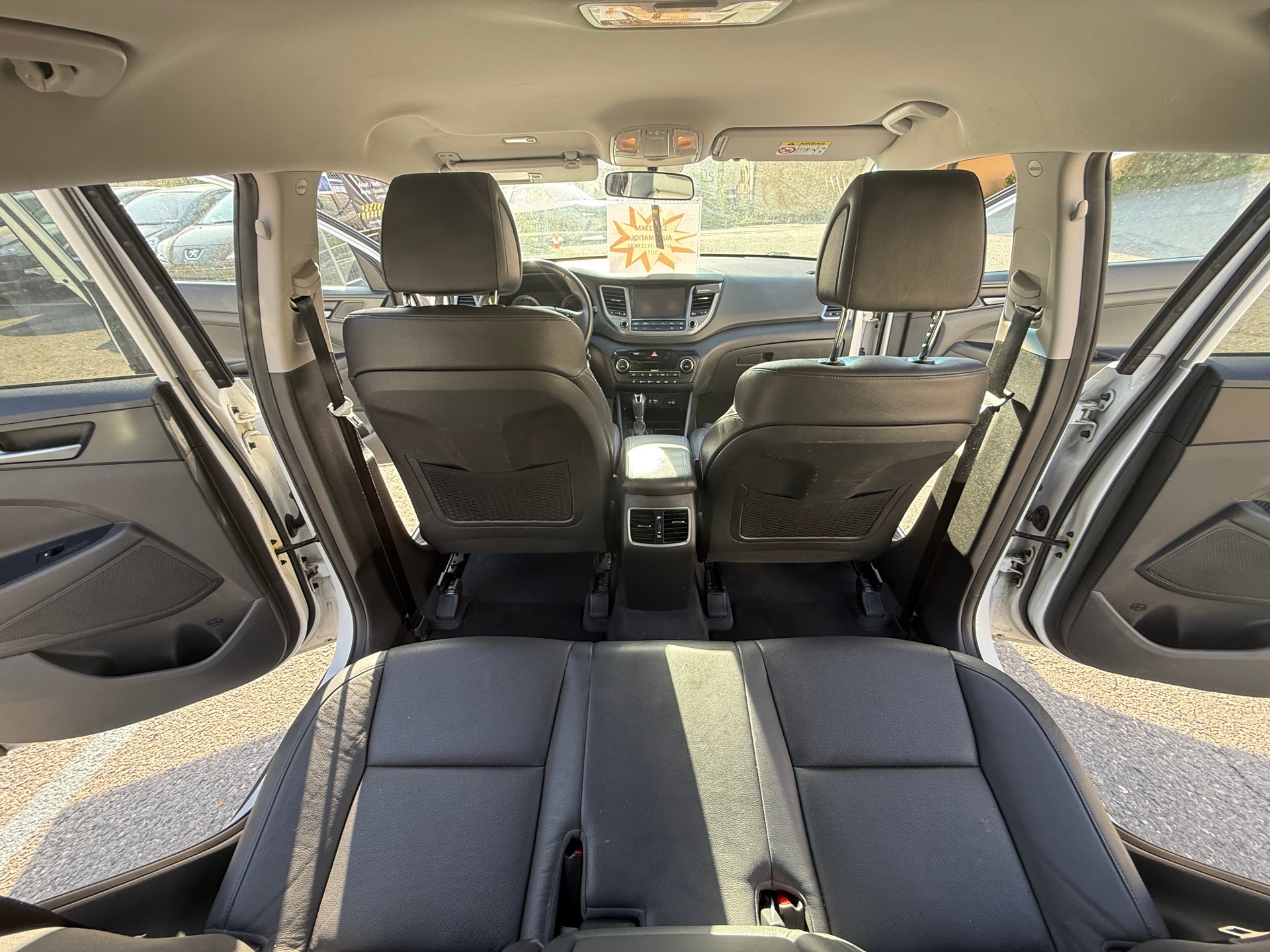 HYUNDAI Tucson 2.0 CRDI Plena 4WD Automatic-image-21