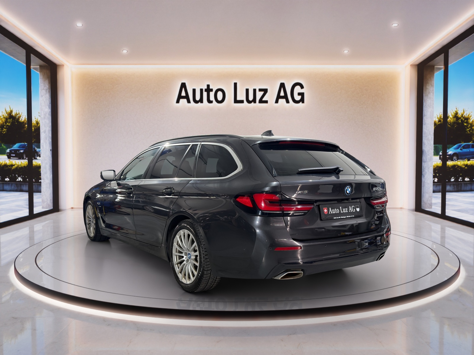 BMW 530e xDrive Touring Steptronic-image-4