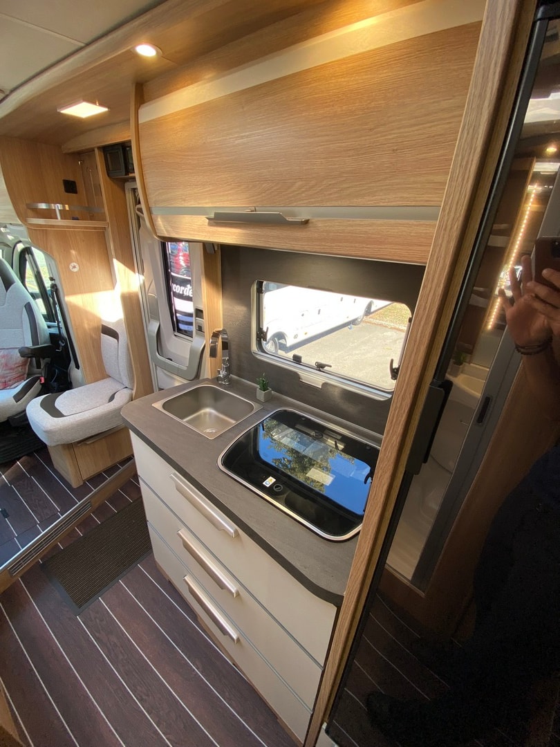 KNAUS Sky TI 650 MEG Platinum, Fiat Ducato 2.2MJ 180PS Automat-image-10