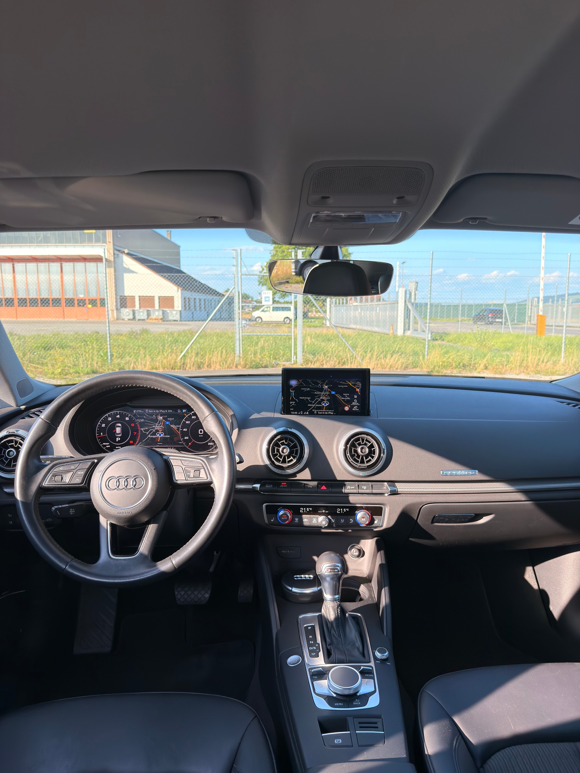 AUDI A3 Sportback 2.0 TFSI Sport quattro S-tronic-image-8