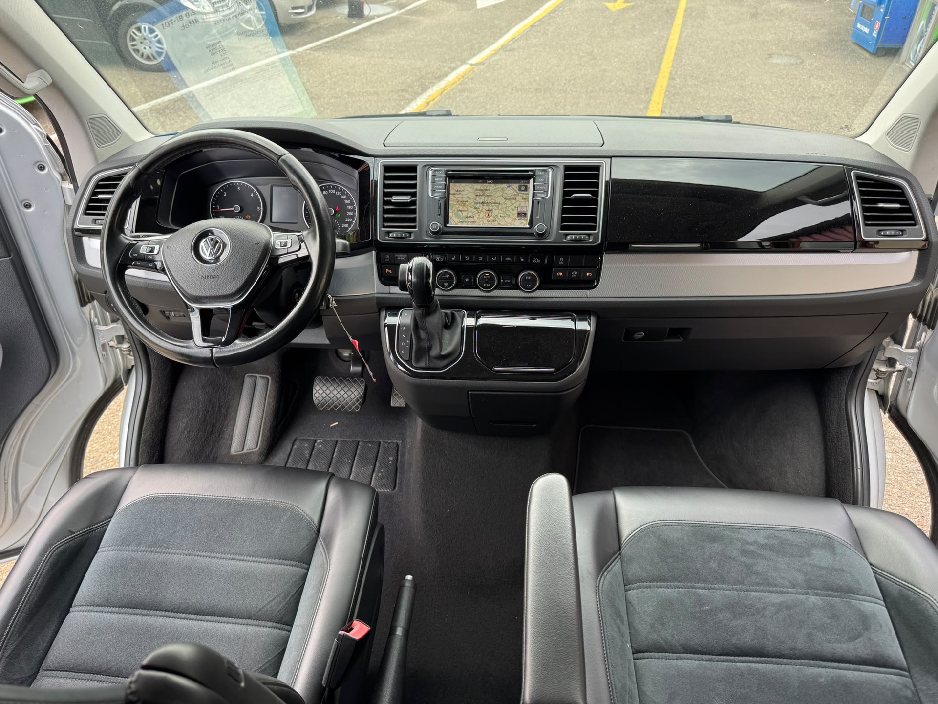VW T6 Multivan 2.0 Bi-TDI Highline Liberty 4Mot. DSG-image-10