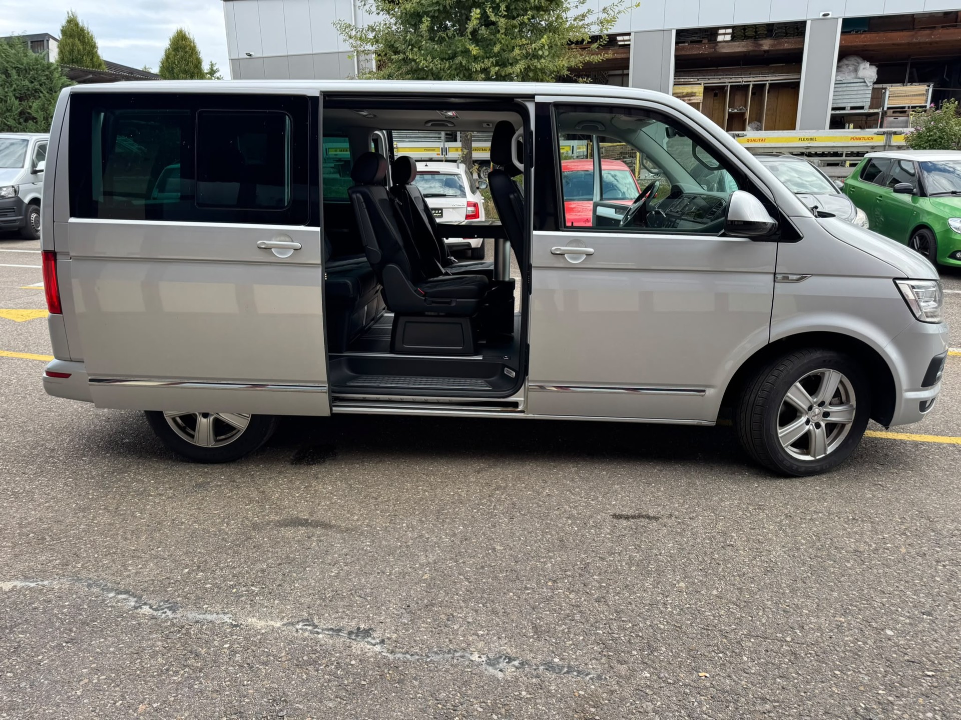 VW T6 Multivan 2.0 Bi-TDI Highline Liberty 4Mot. DSG-image-4