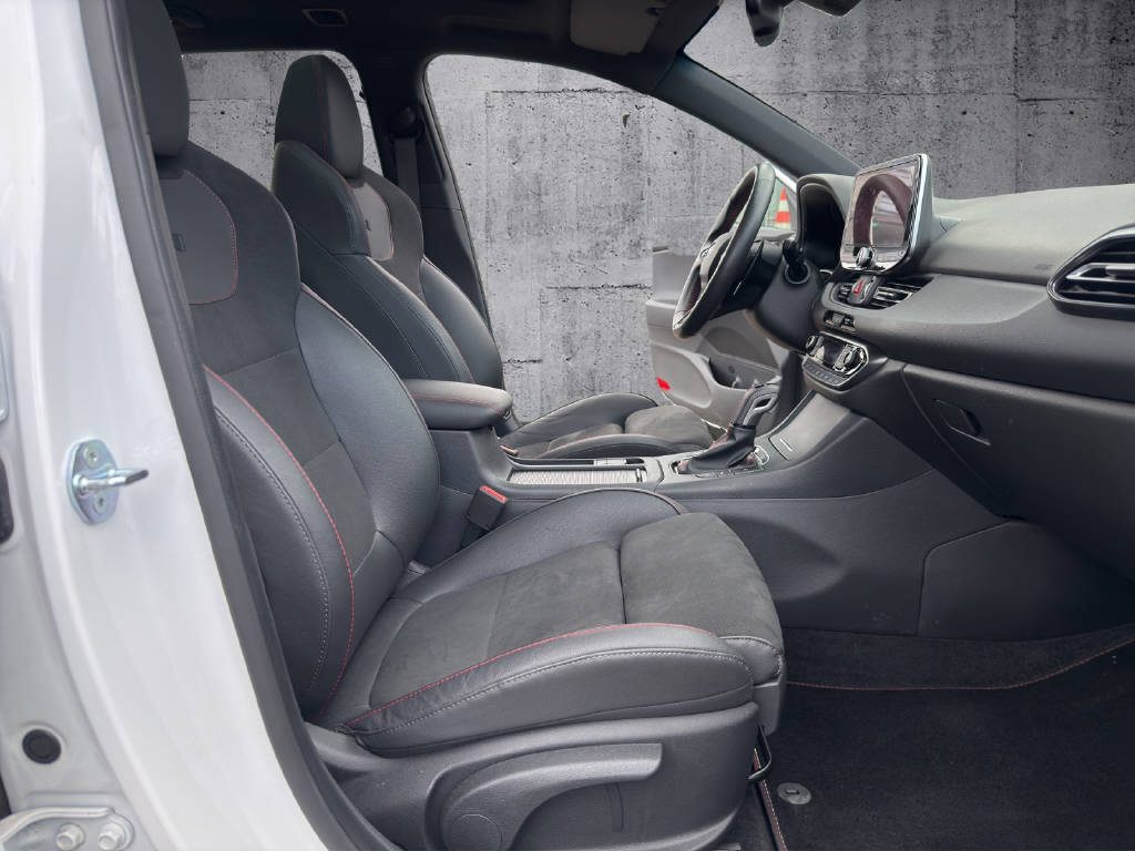 HYUNDAI i30 Wagon 1.5 T-GDi N-Line LUX.pack-image-13