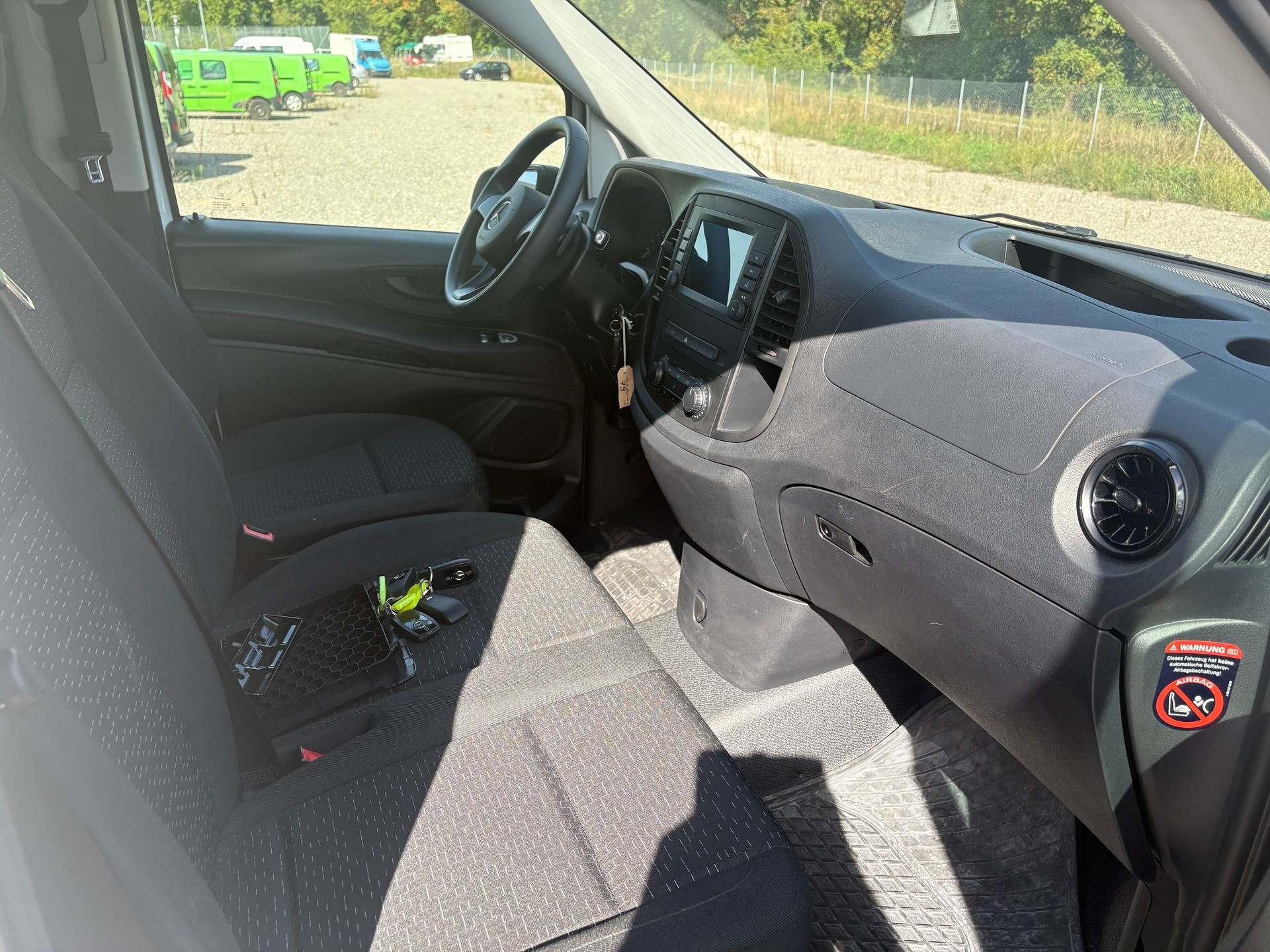 MERCEDES-BENZ eVito 112 Extralang-image-7