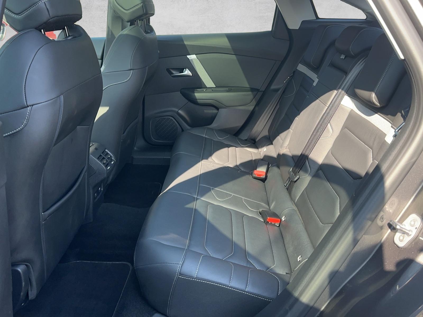 CITROEN C4 1.2 PureTech Shine Pack Automat 155PS, Panoramaschiebedach, Werksgarantie / 3.99% Leasing-Aktion-image-11