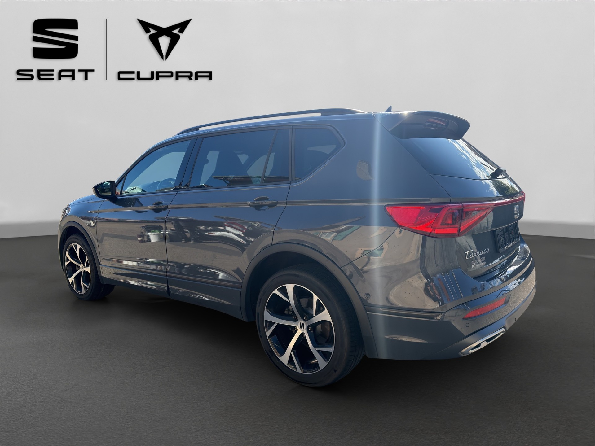 SEAT Tarraco 2.0TSI 4Drive Hola FR DSG-image-2