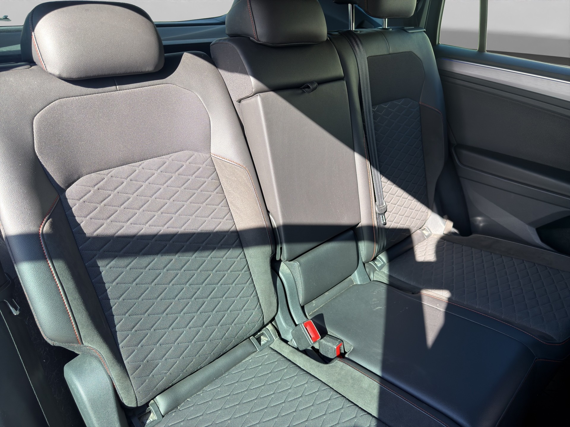 SEAT Tarraco 2.0TSI 4Drive Hola FR DSG-image-10
