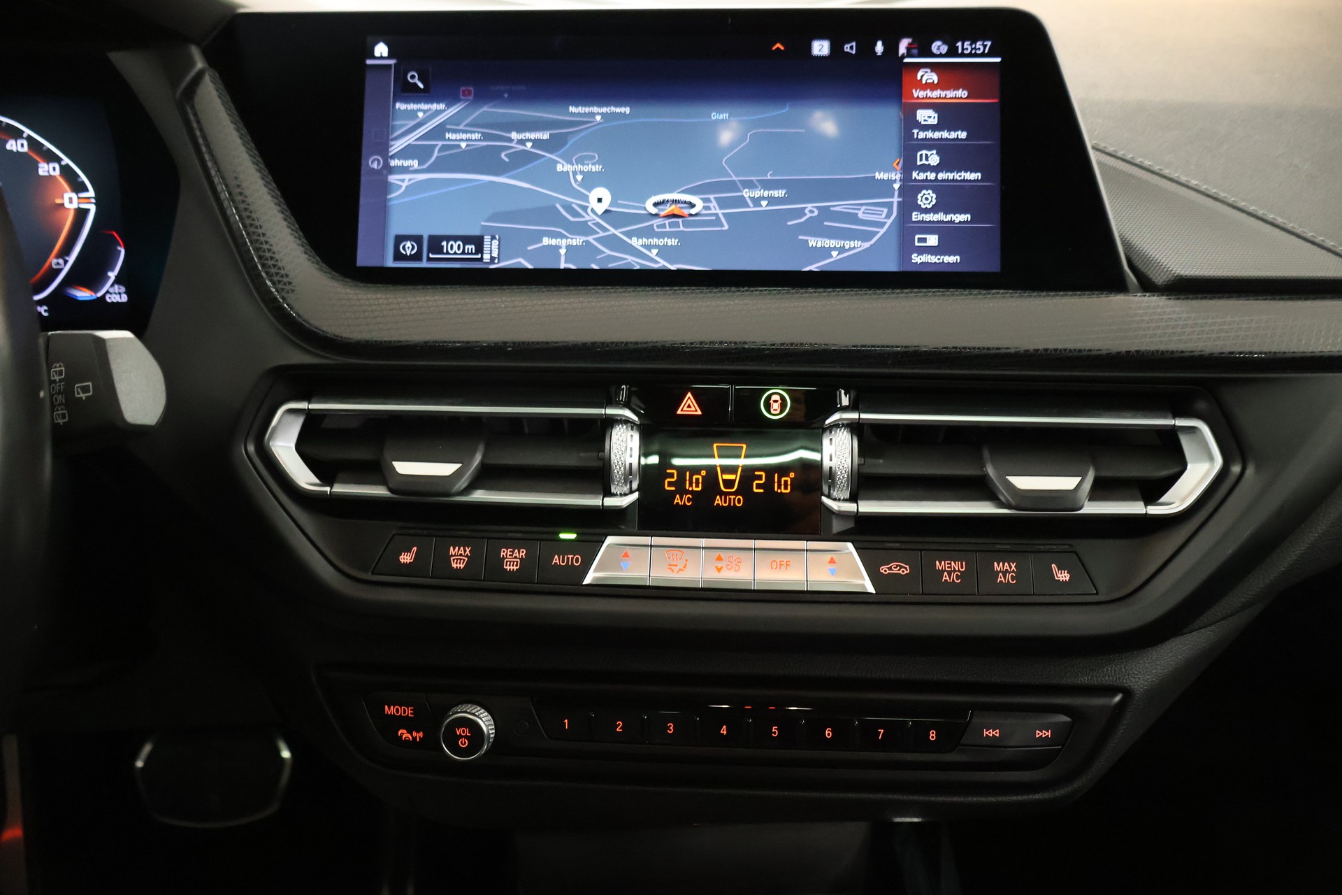 BMW M135i xDrive Steptronic-image-19