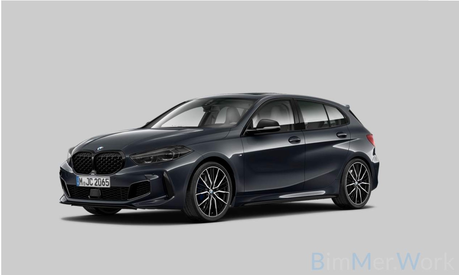 BMW M135i xDrive Steptronic-image-0