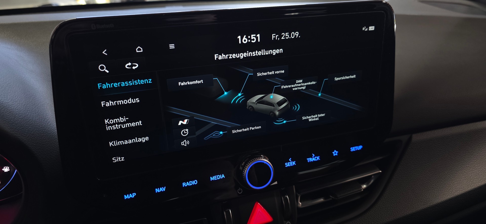 HYUNDAI i30 2.0 T-GDi N DCT *Spurhalte- & Abstandsassistent*Sitz-& Lenkradheizung*CarPlay&AndroidAuto*Rückfahrkamera*-image-18