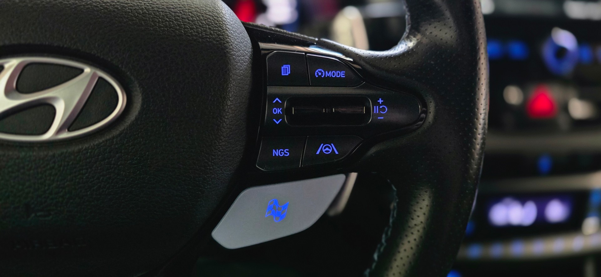 HYUNDAI i30 2.0 T-GDi N DCT *Spurhalte- & Abstandsassistent*Sitz-& Lenkradheizung*CarPlay&AndroidAuto*Rückfahrkamera*-image-12
