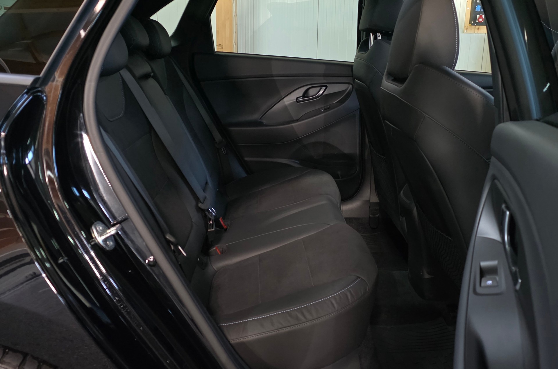 HYUNDAI i30 2.0 T-GDi N DCT *Spurhalte- & Abstandsassistent*Sitz-& Lenkradheizung*CarPlay&AndroidAuto*Rückfahrkamera*-image-24