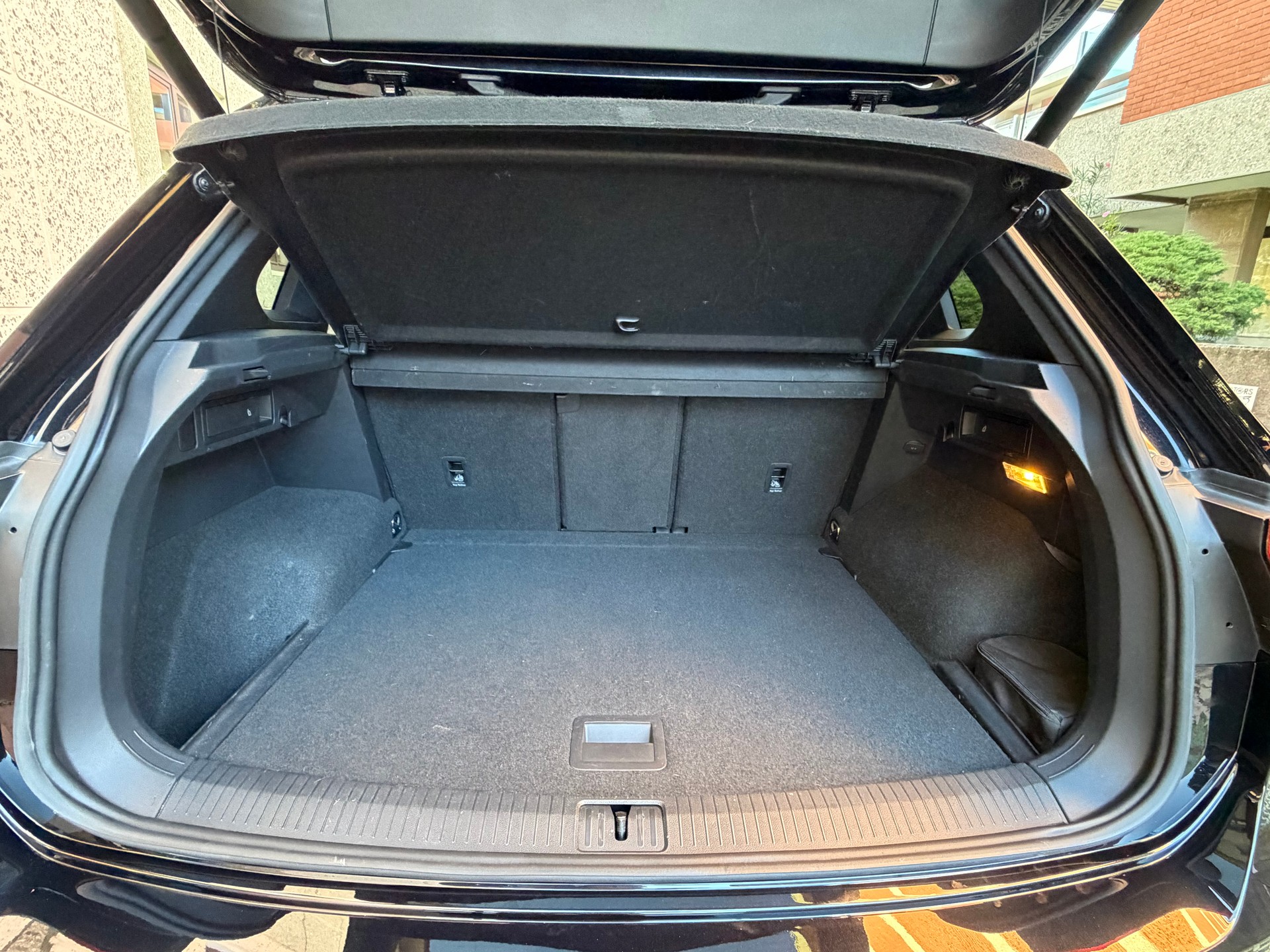 VW Tiguan 2.0TSI Highline 4Motion DSG-image-15
