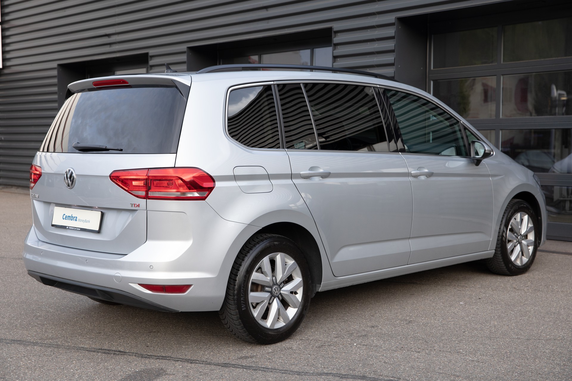 VW Touran 1.6 TDI BlueMotion Technology Comfortline DSG-image-4