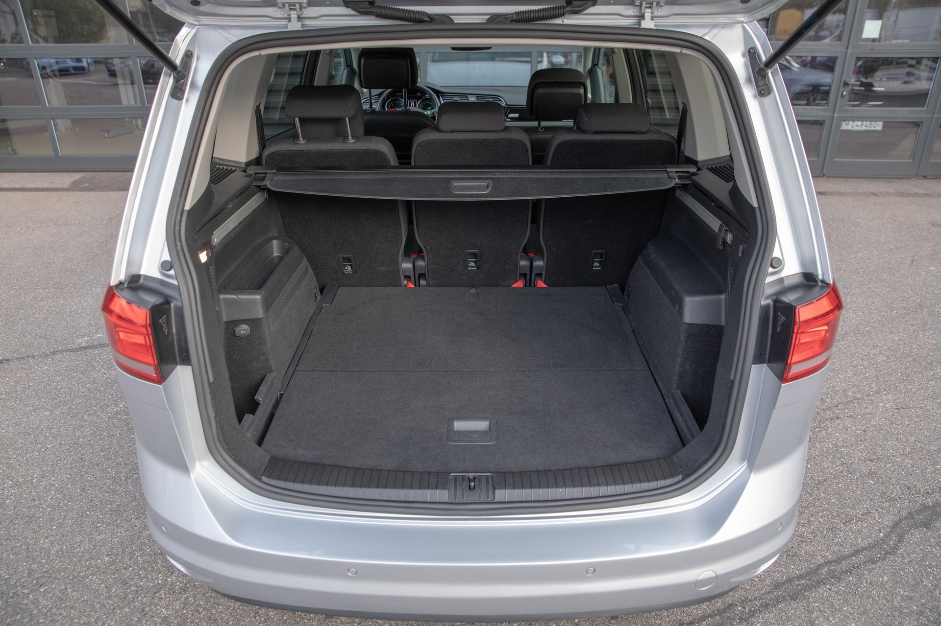 VW Touran 1.6 TDI BlueMotion Technology Comfortline DSG-image-5