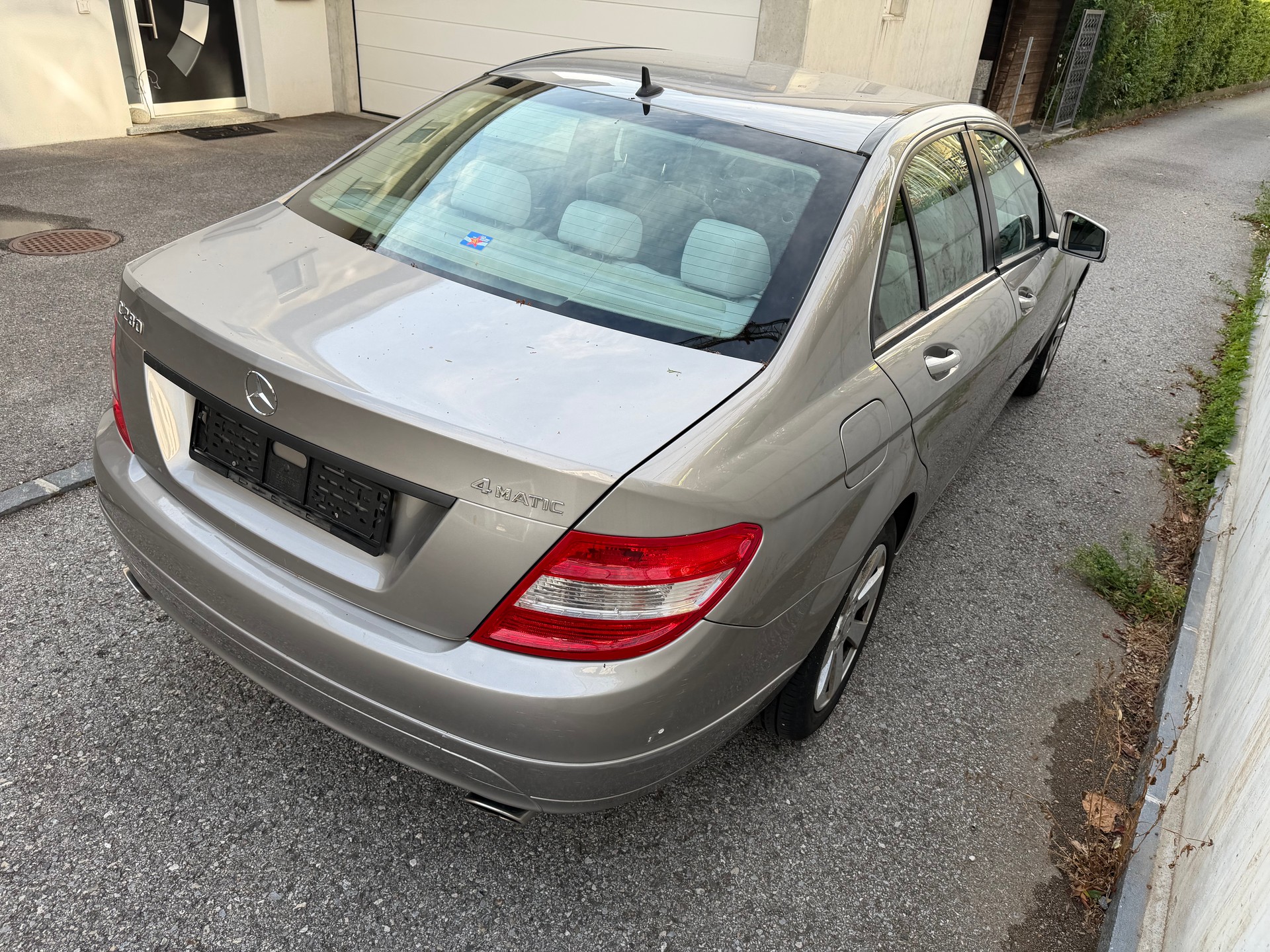 MERCEDES-BENZ C 300 (280) Elégance 4Matic 7G-Tronic-image-2