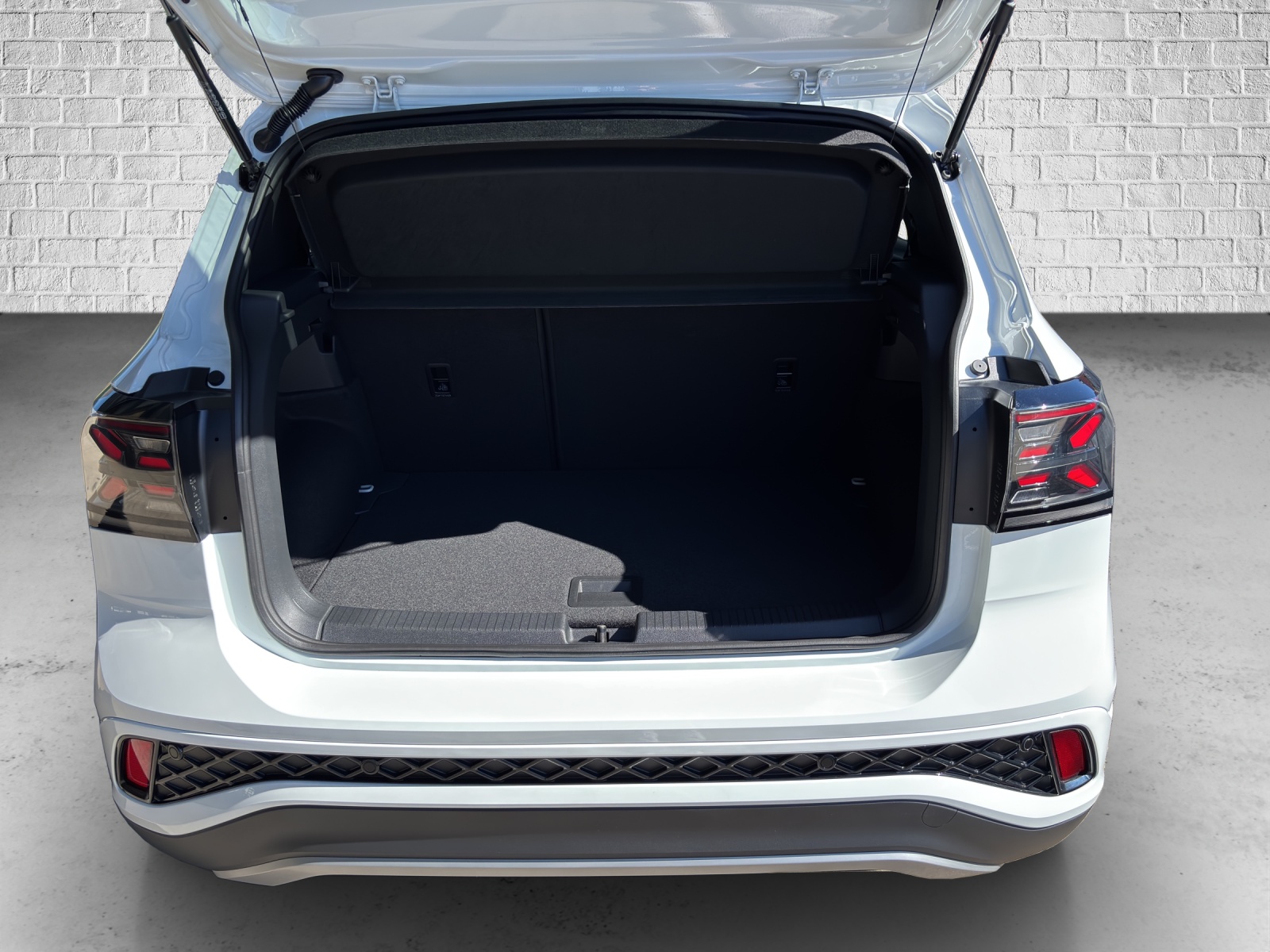VW T-Cross 1.5 TSI EVO ACT R-Line DSG-image-17