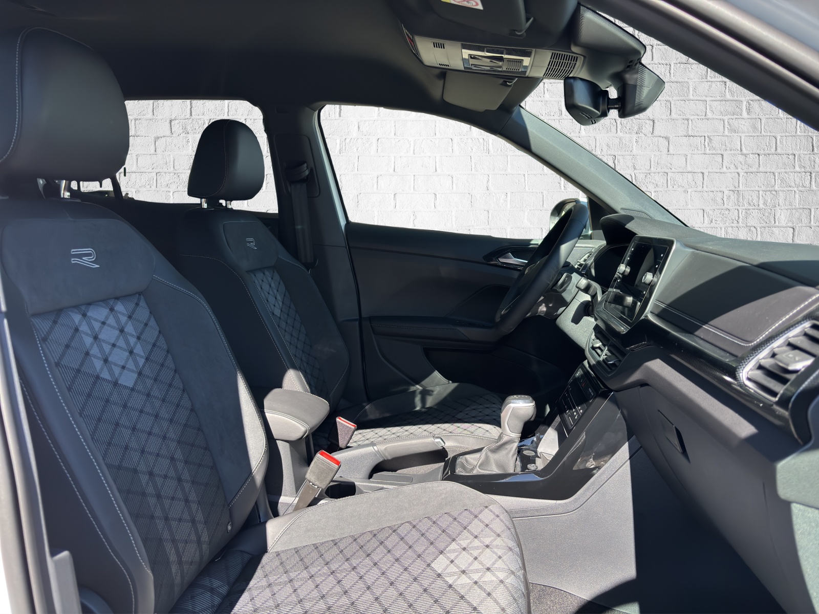 VW T-Cross 1.5 TSI EVO ACT R-Line DSG-image-14