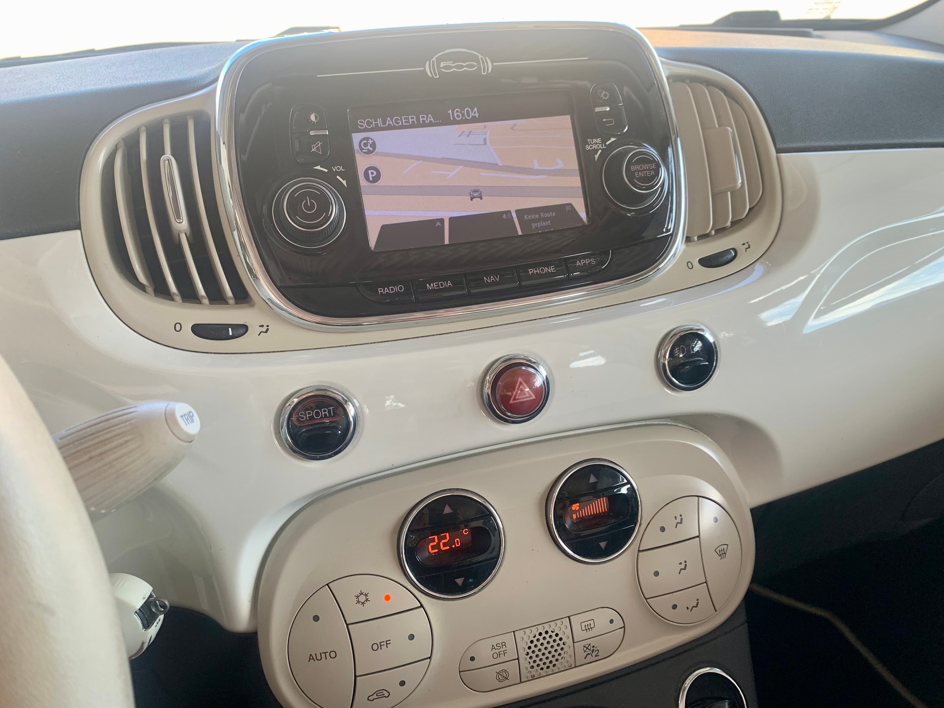 FIAT 500C 0.9 Twinair Turbo Lounge-image-12