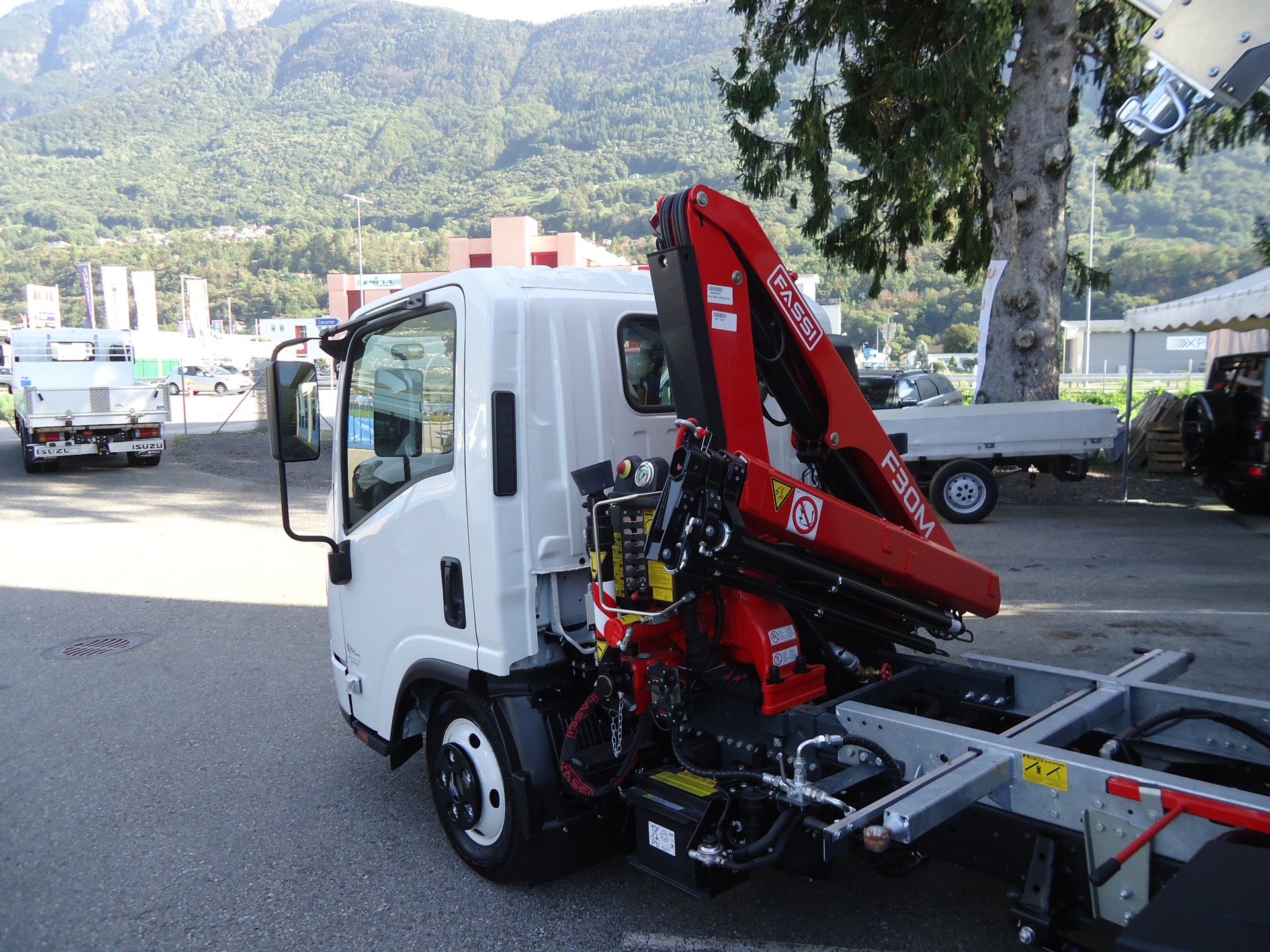 ISUZU M21 TT E Generation 4 - Gru FASSI F30M. - Ponte Ribaltabile Alluminio - Gancio di Traino KG. 3500-image-5