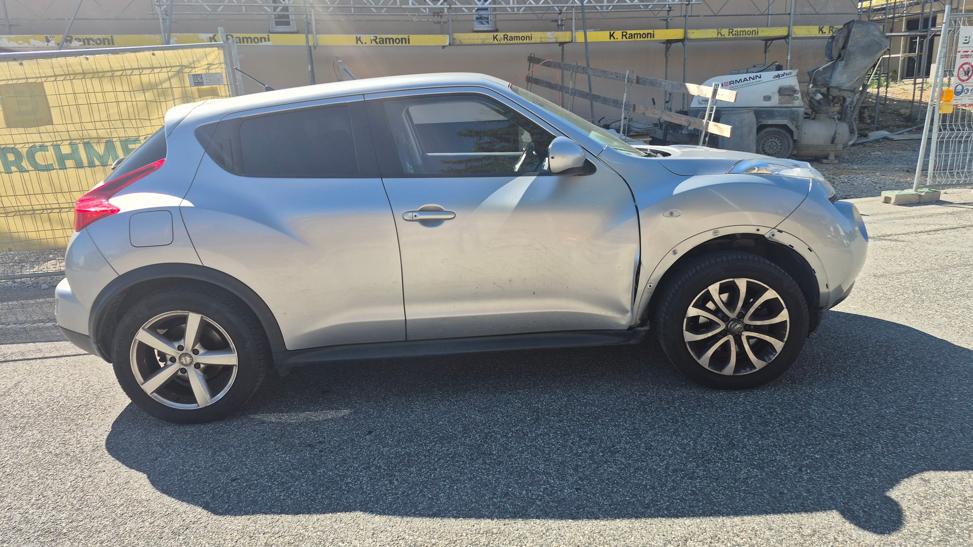 NISSAN Juke 1.6 DIG-T tekna 4x4 Xtronic M-CVT-image-5