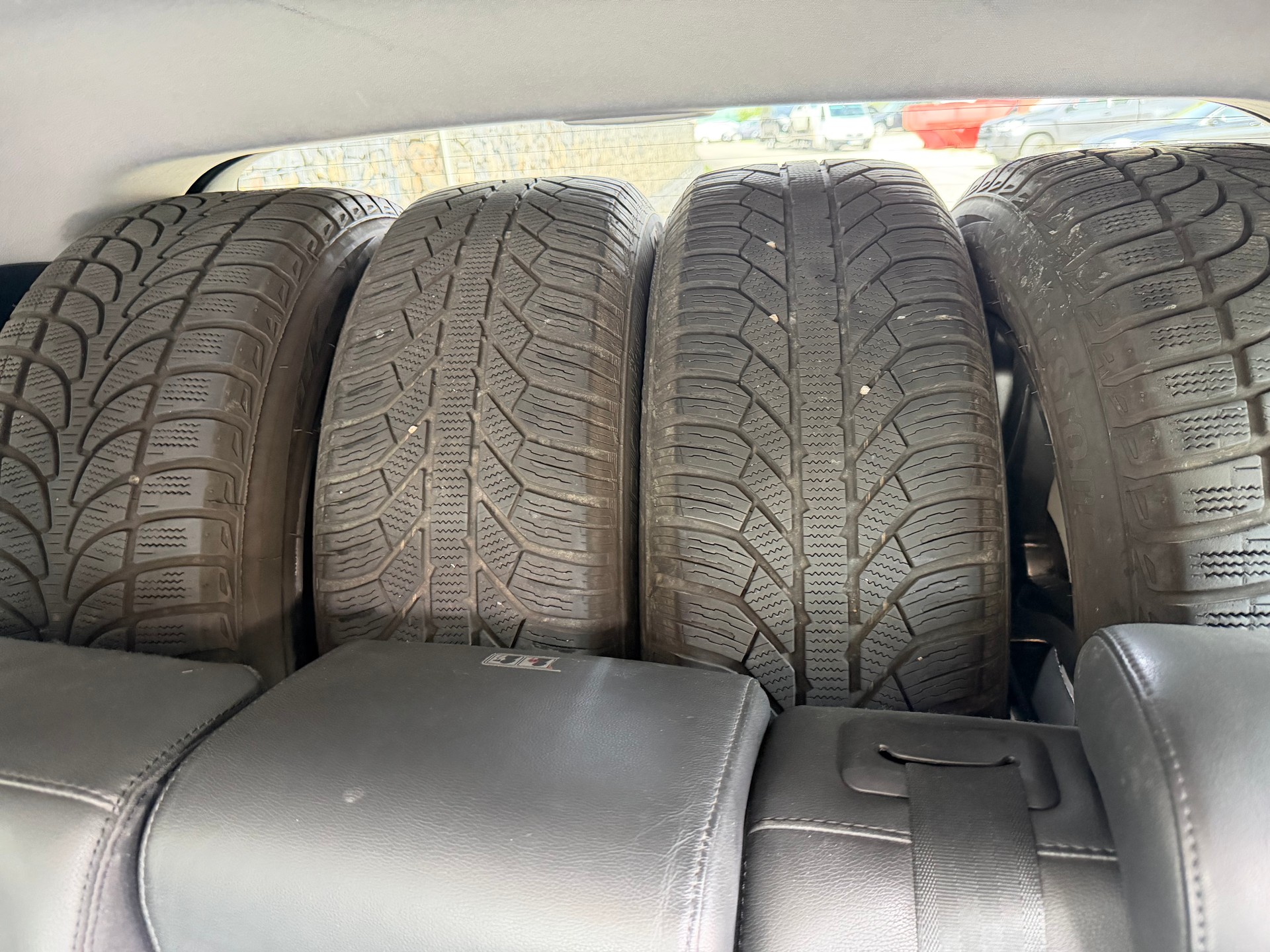 HYUNDAI Santa Fe 2.2 CRDI Style 4WD Automatic-image-13