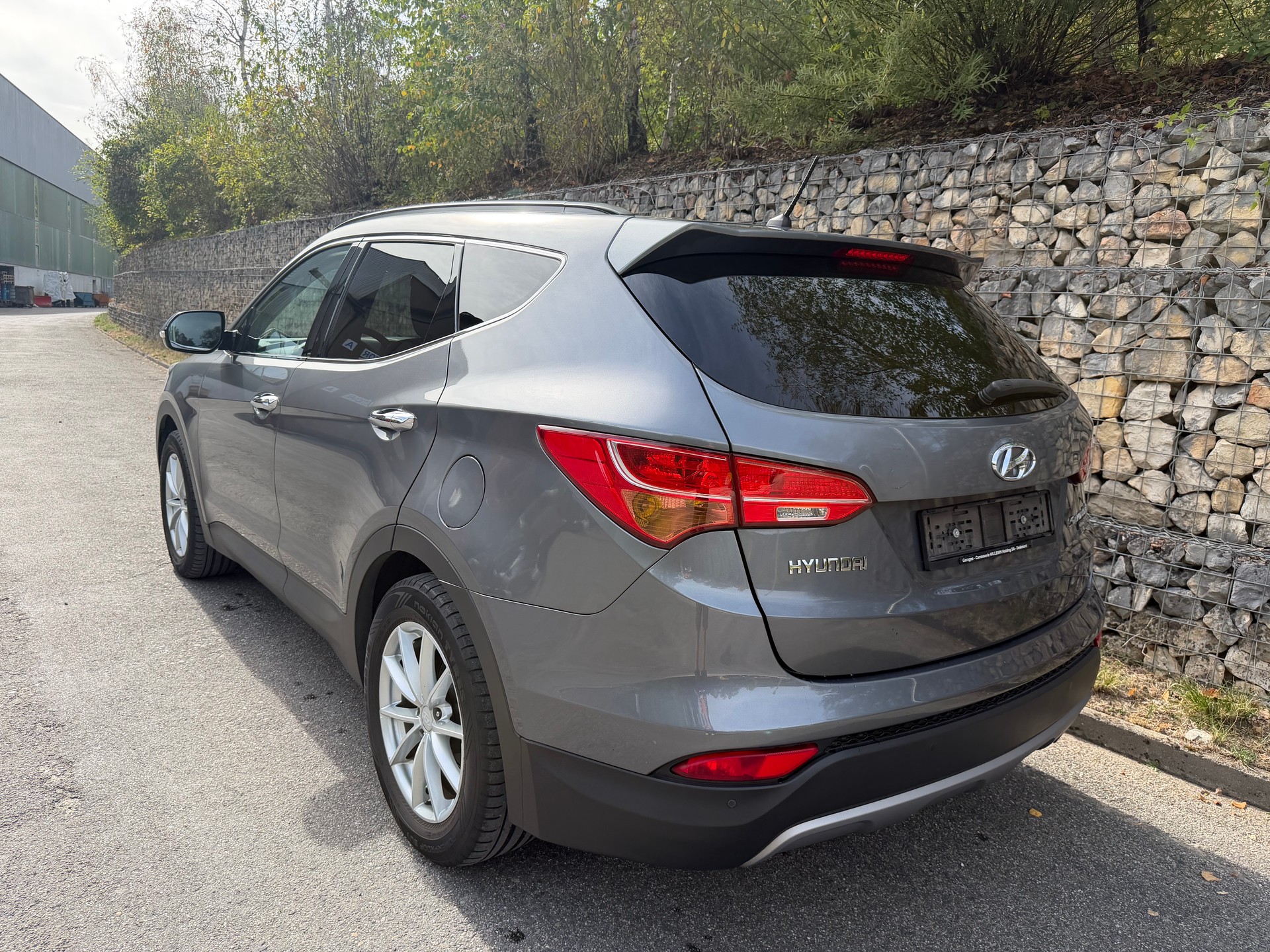 HYUNDAI Santa Fe 2.2 CRDI Style 4WD Automatic-image-4