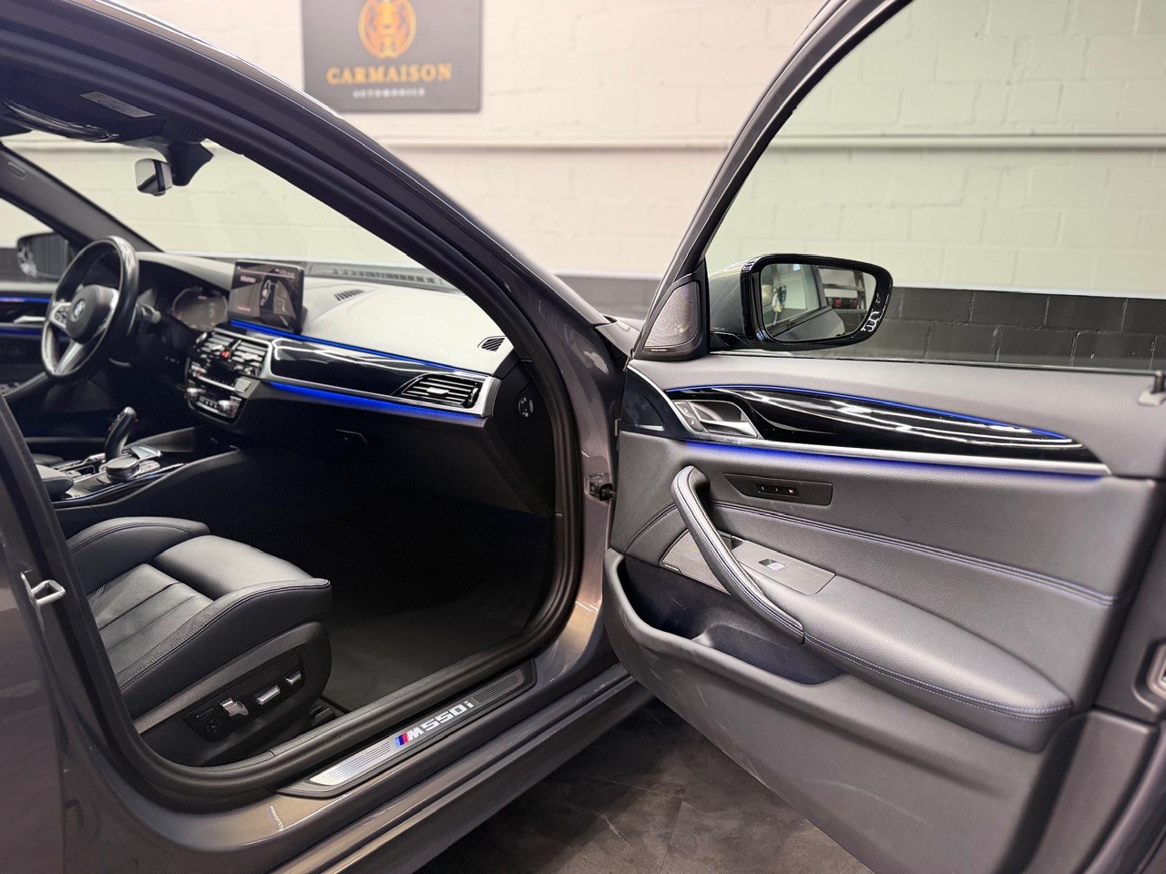 BMW M550i xDrive M Sport Pro Steptronic | Champagnerlack Sonderlackierung | Head-Up | M-Sportsitze | Laser | Harman/Kardon / AHK 2T-image-23