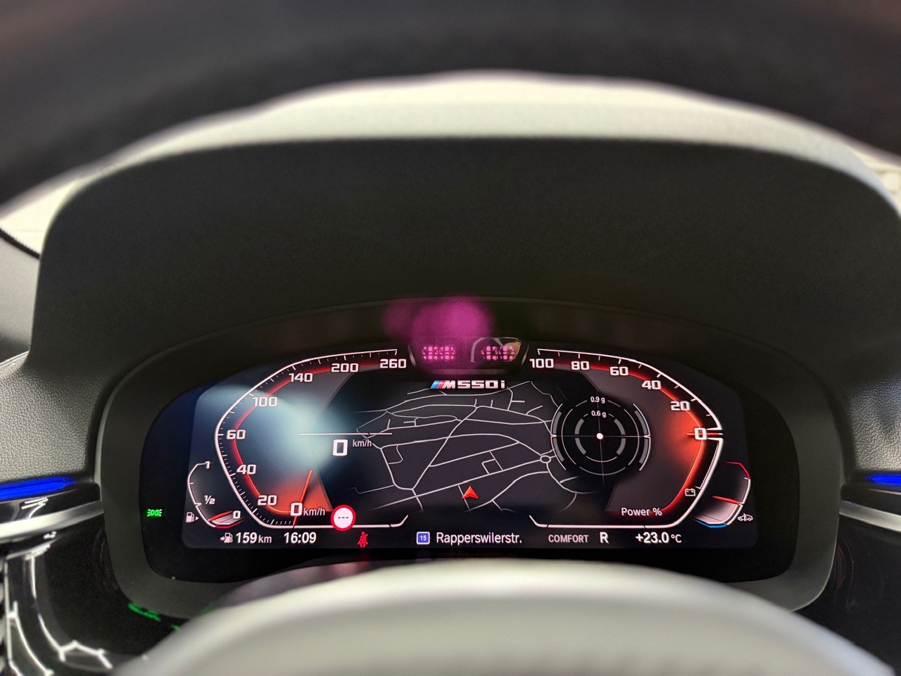 BMW M550i xDrive M Sport Pro Steptronic | Champagnerlack Sonderlackierung | Head-Up | M-Sportsitze | Laser | Harman/Kardon / AHK 2T-image-28