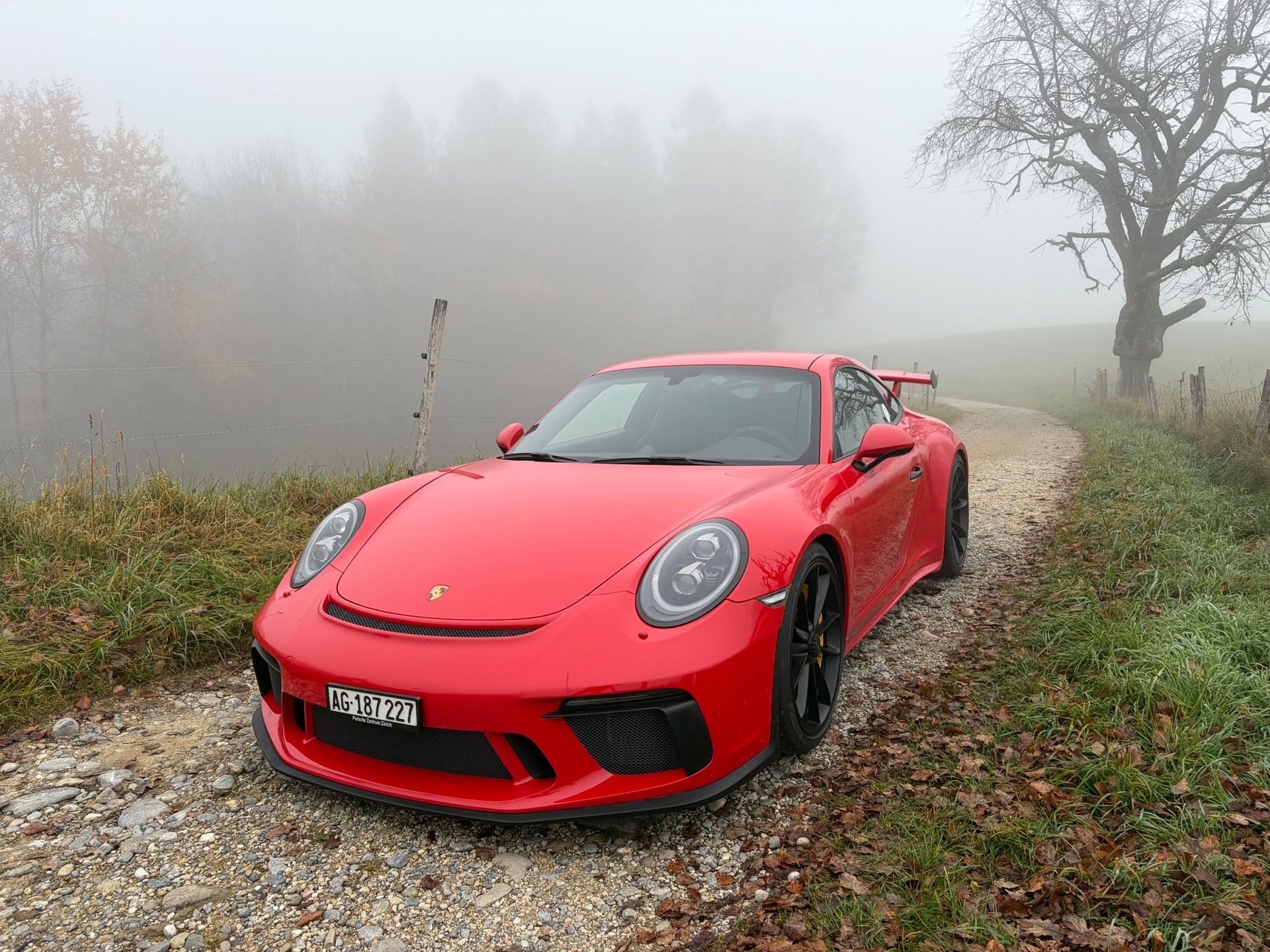 PORSCHE 911 GT3 PDK-showroom-element-2