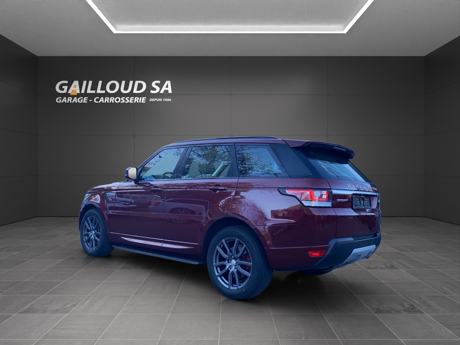 LAND ROVER Range Rover Sport 2.0SD4 HSE Automatic-showroom-element-1