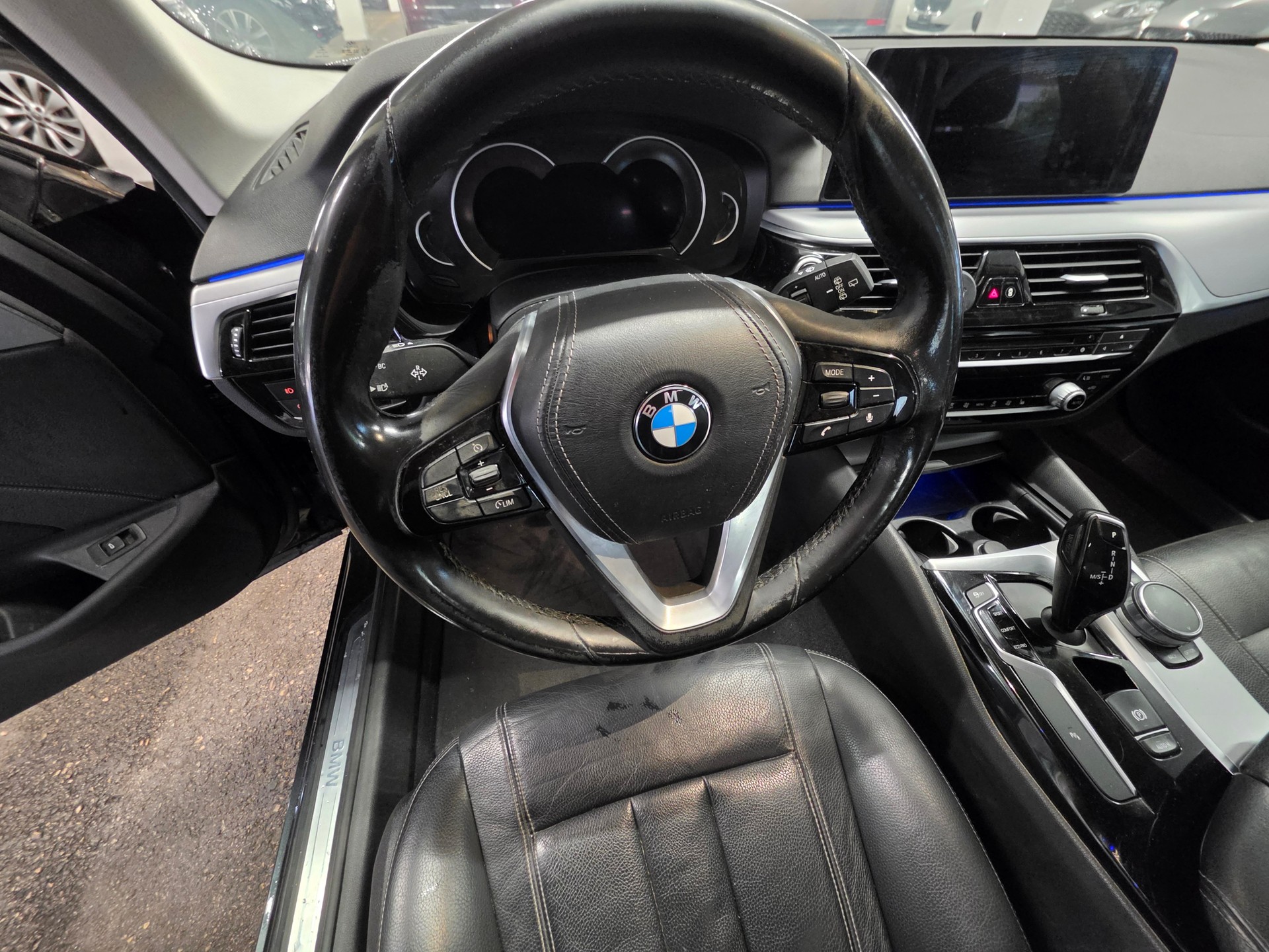 BMW 520d xDrive Touring Sport Line Steptronic-image-8