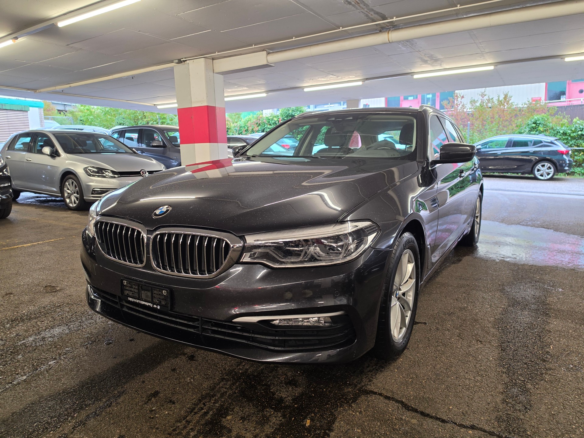 BMW 520d xDrive Touring Sport Line Steptronic-image-1