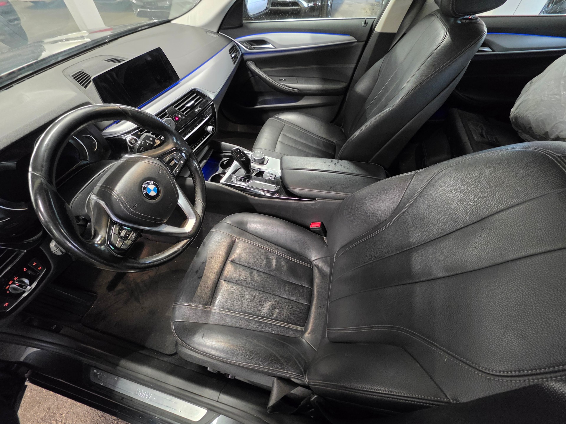 BMW 520d xDrive Touring Sport Line Steptronic-image-10