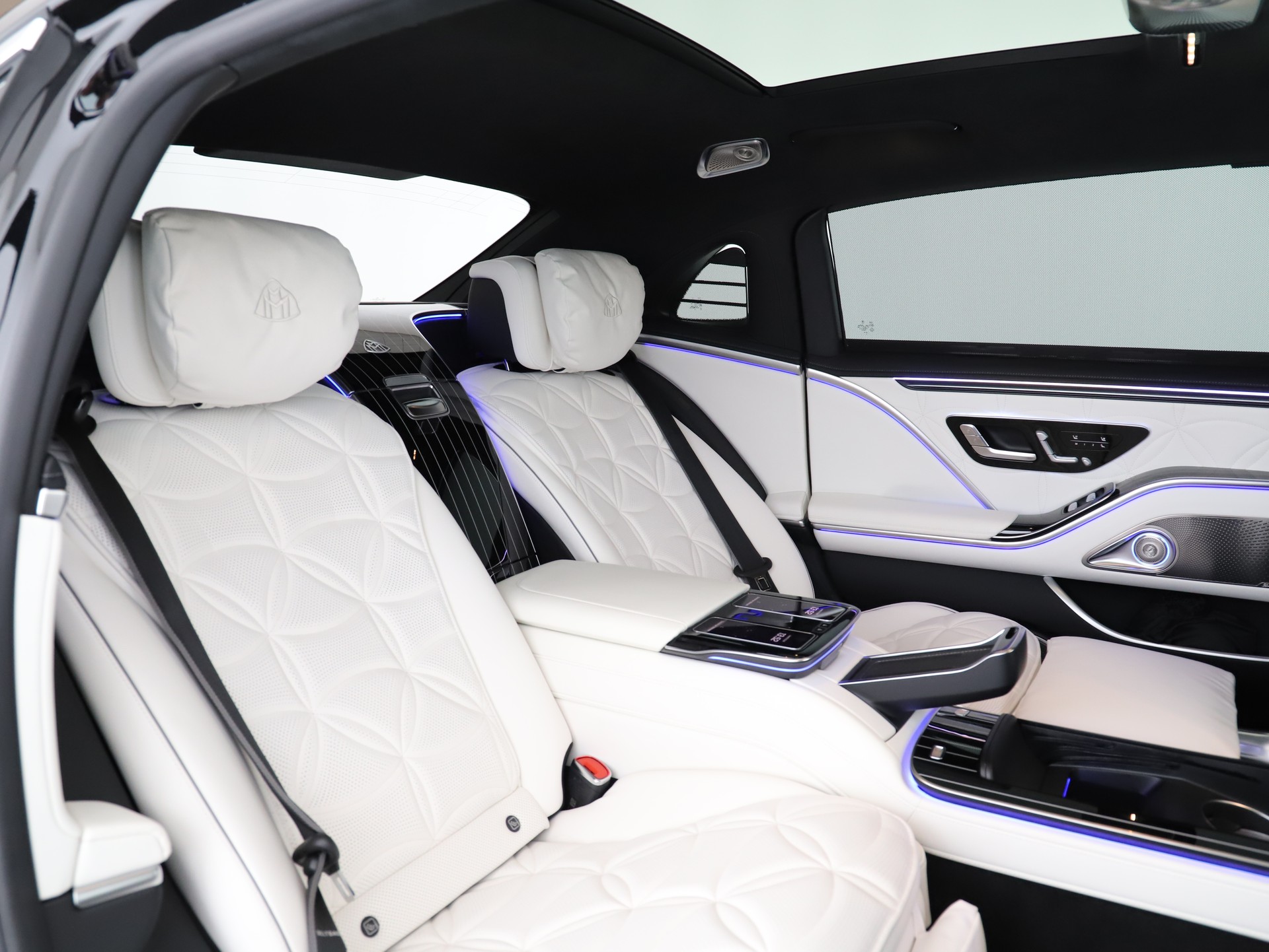 MERCEDES-BENZ S 680 4M Maybach 9G-T-image-10