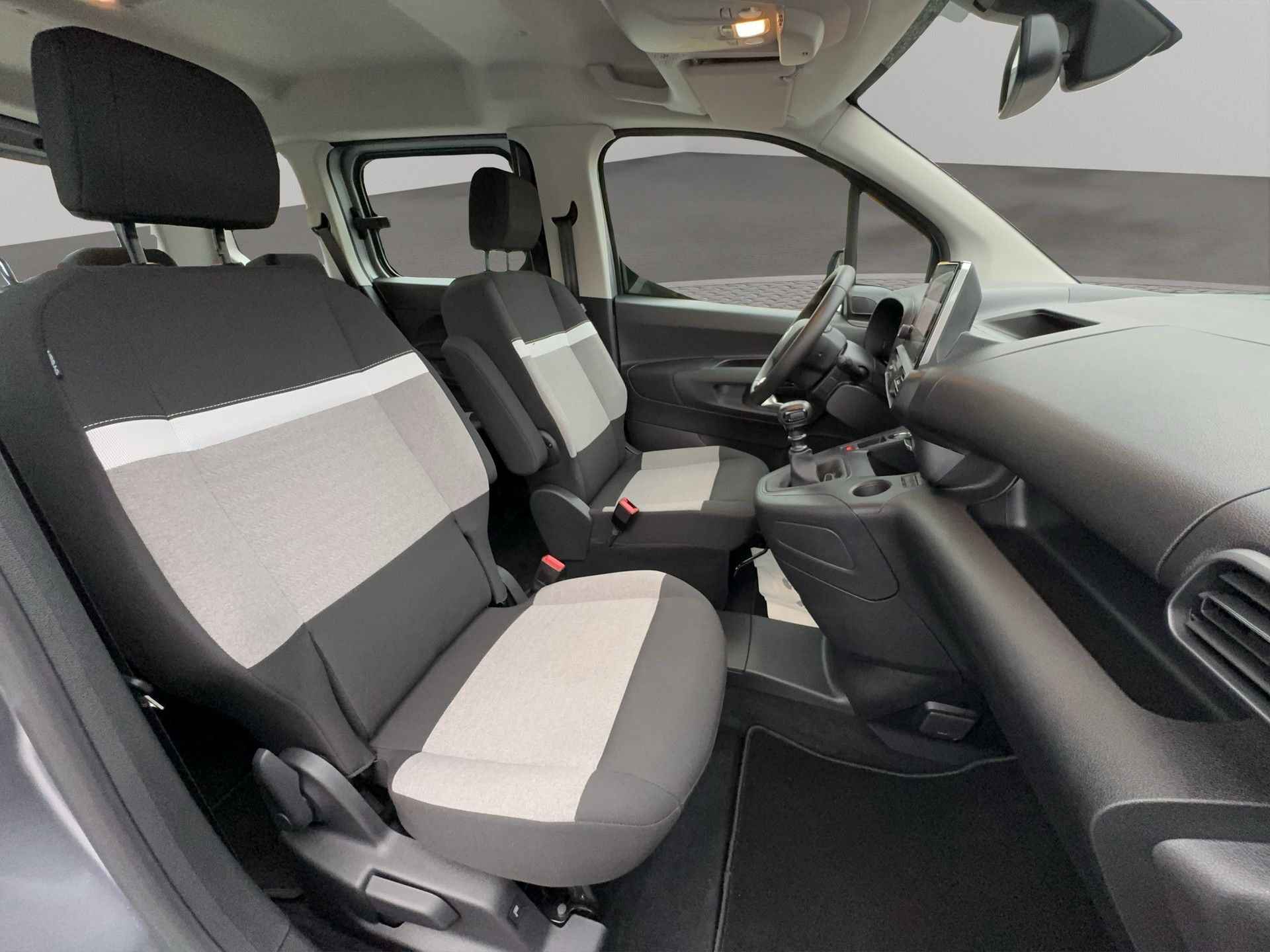 CITROEN Berlingo 1.5 BlueHDi Swiss Edition-image-10