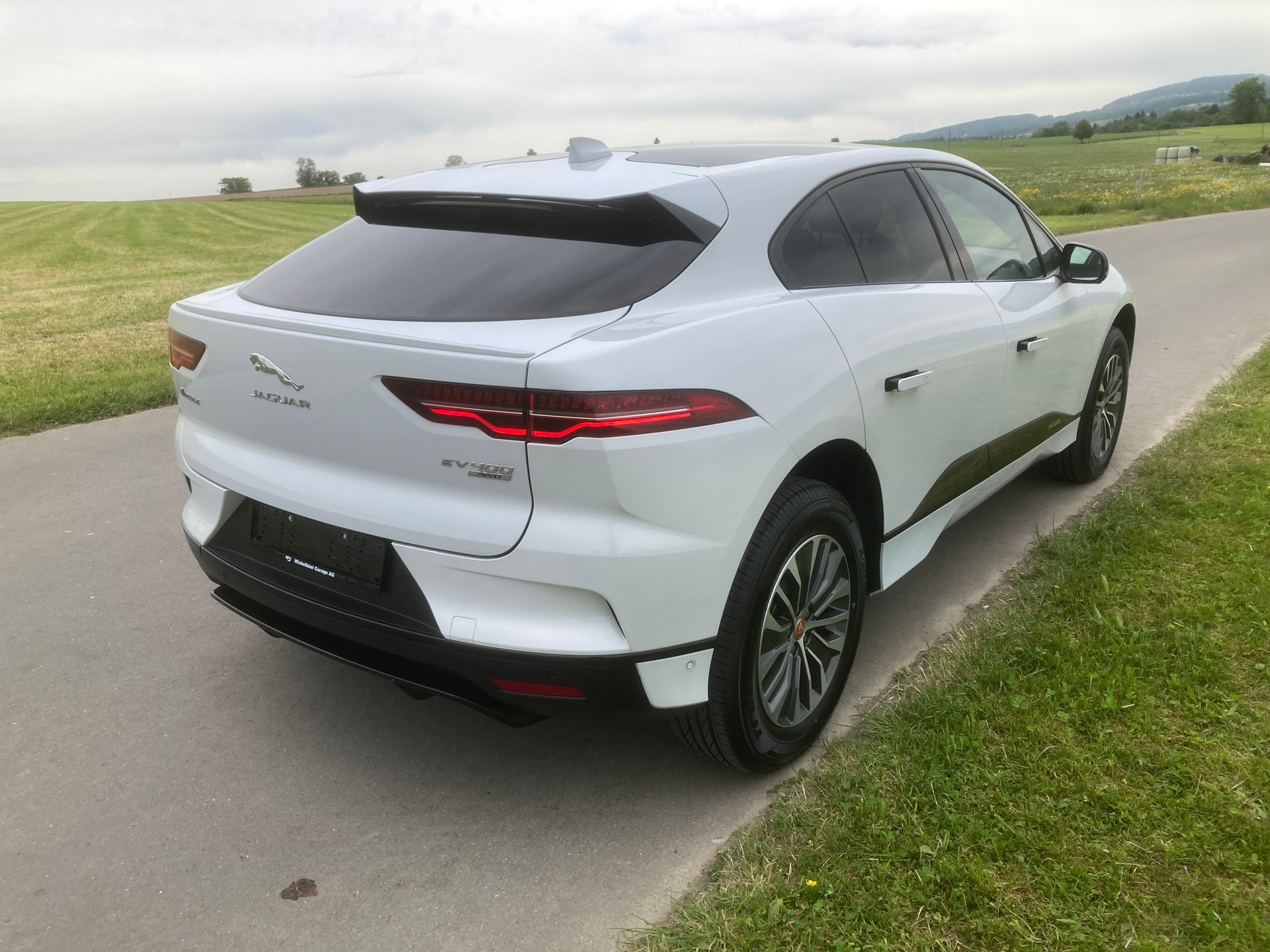 JAGUAR I-Pace EV400 S AWD-image-2